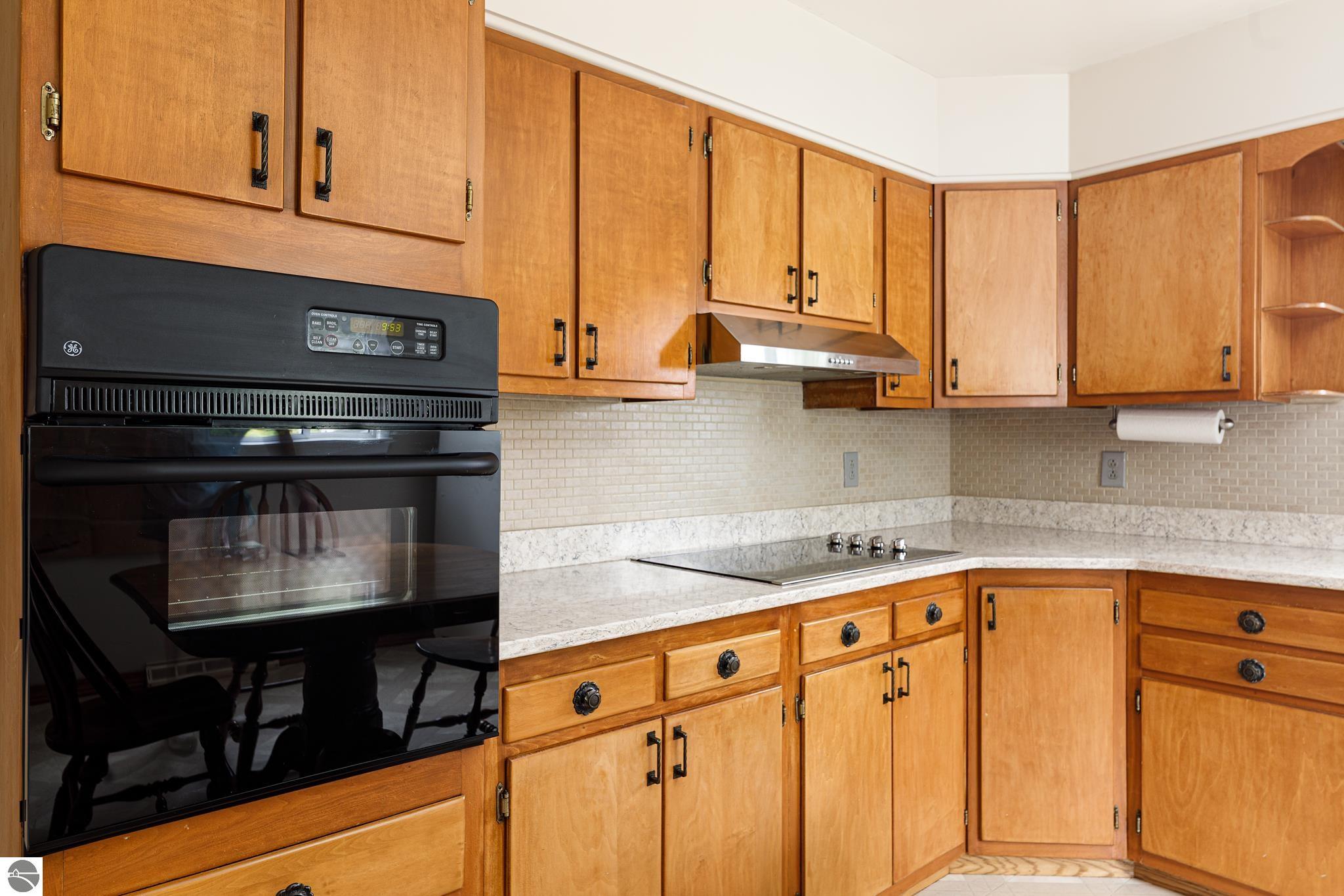 10981 S Tower Road, Maple City, MI 49664 — Photo 15