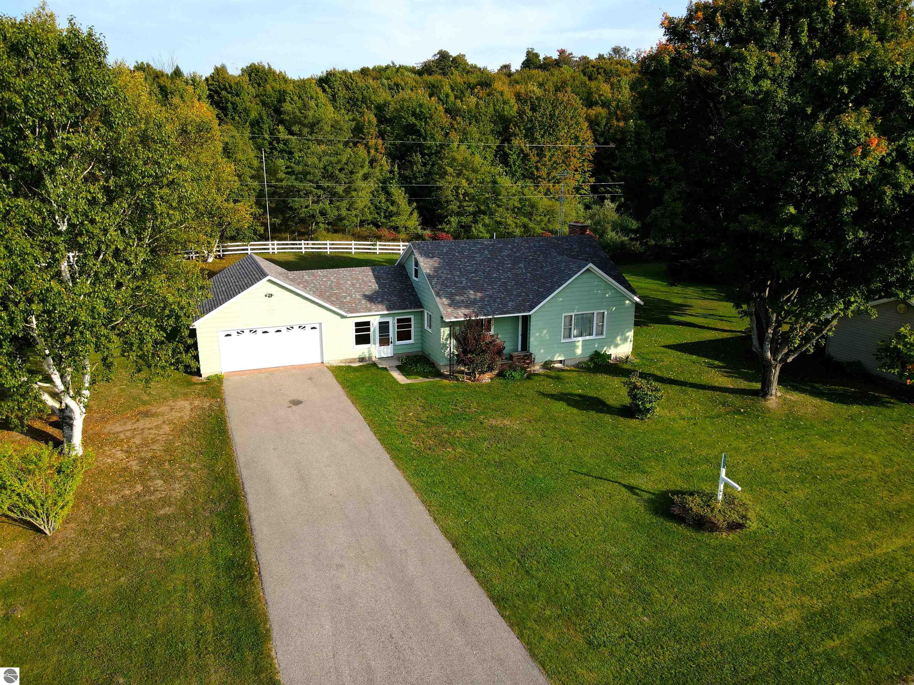 10981 S Tower Road, Maple City, MI 49664 — Photo 43