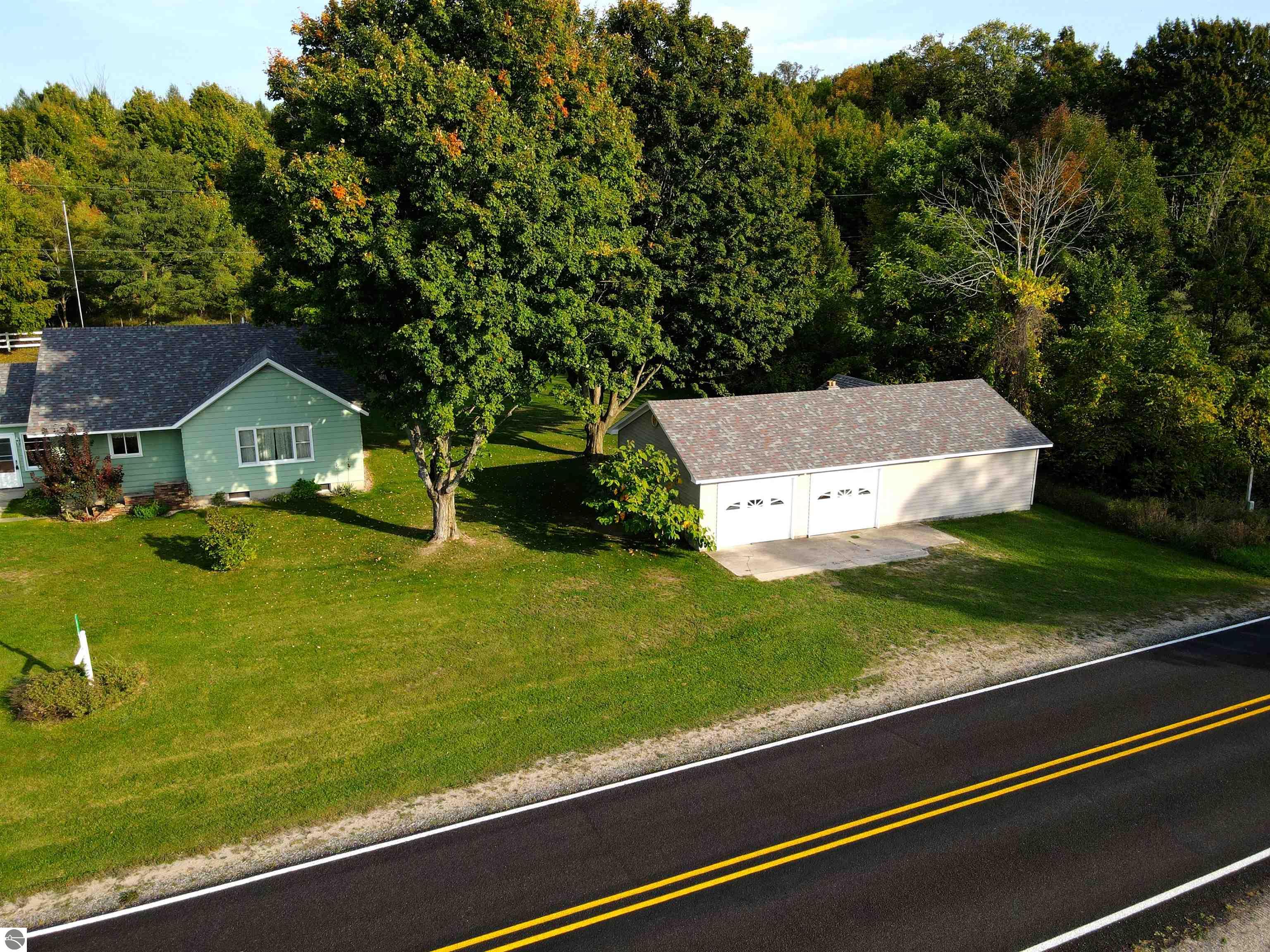 10981 S Tower Road, Maple City, MI 49664 — Photo 44