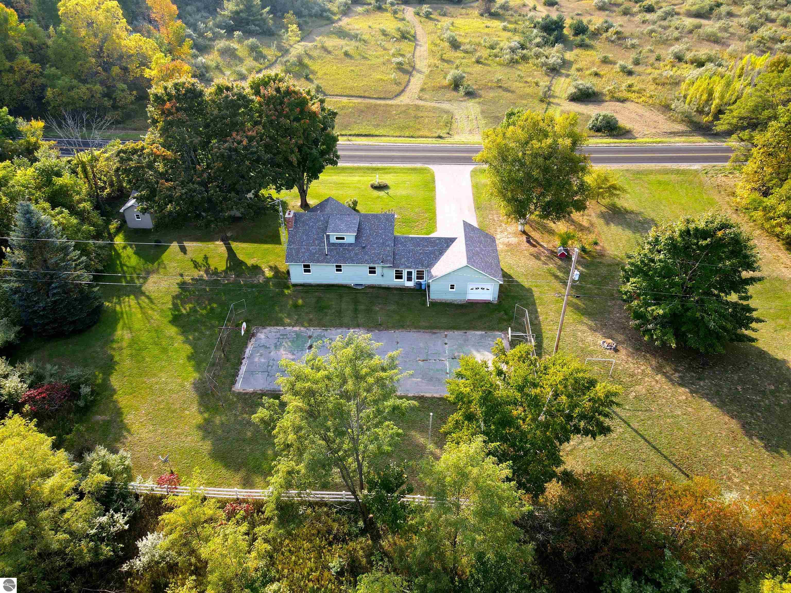 10981 S Tower Road, Maple City, MI 49664 — Photo 45