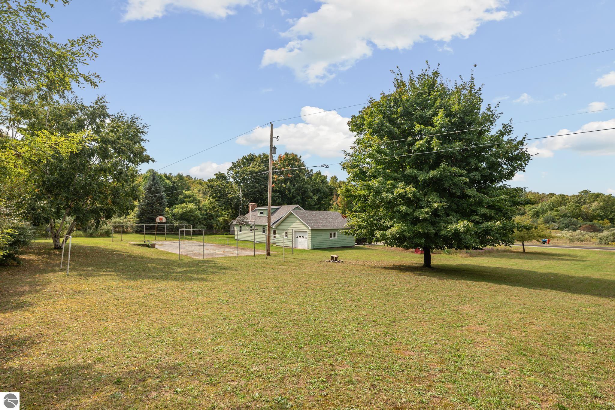 10981 S Tower Road, Maple City, MI 49664 — Photo 6
