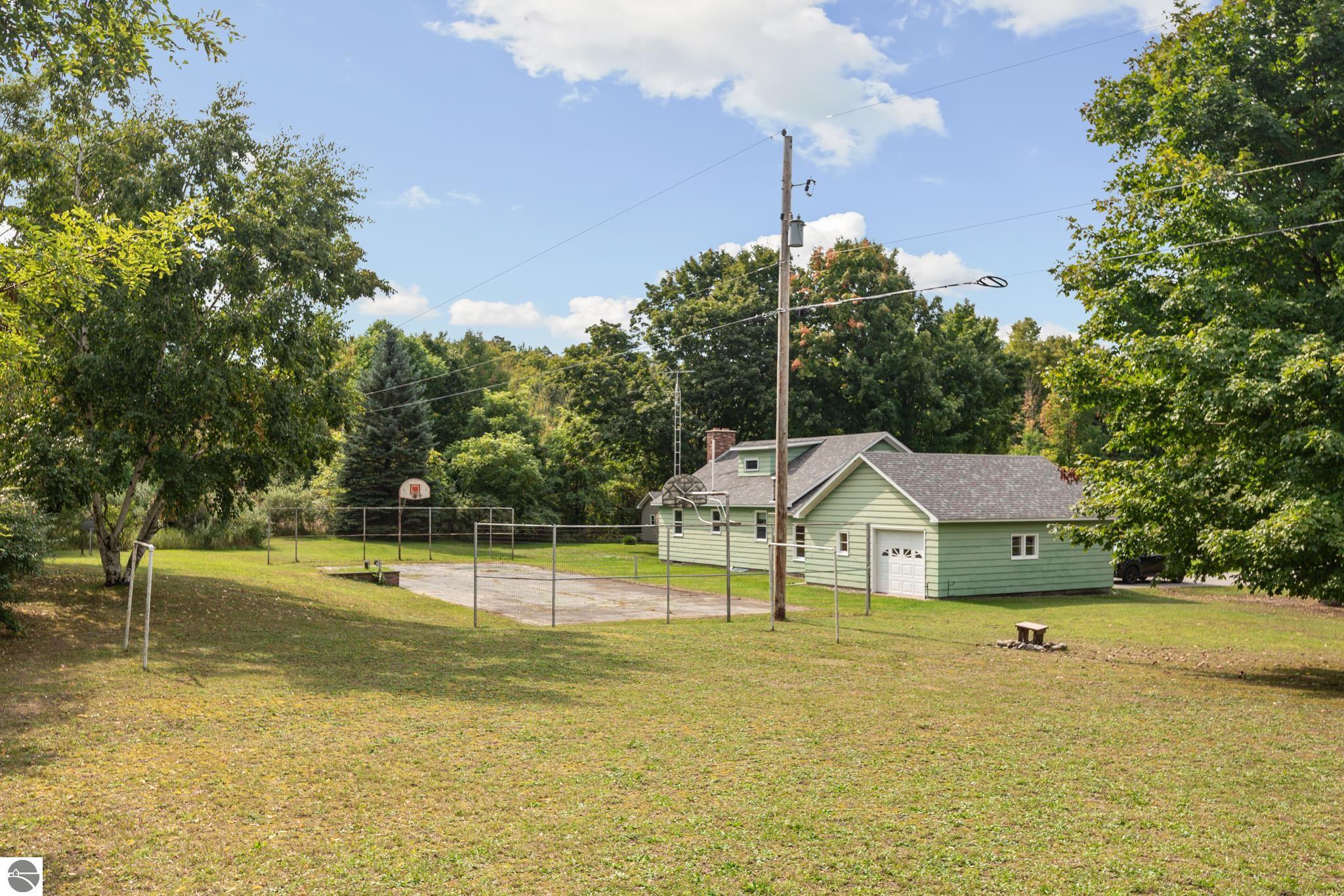 10981 S Tower Road, Maple City, MI 49664 — Photo 7