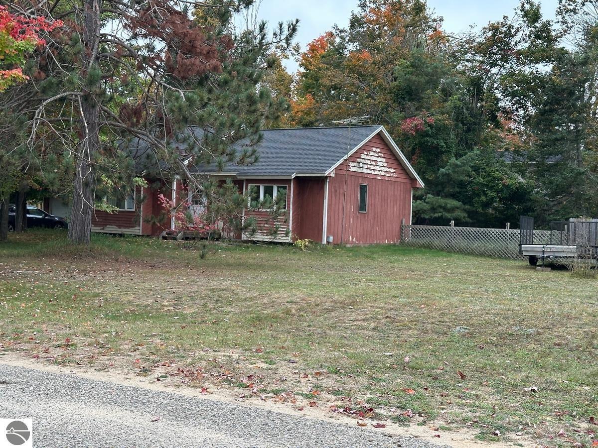 7084 Center Street, Alanson, MI 49706 — Photo 4