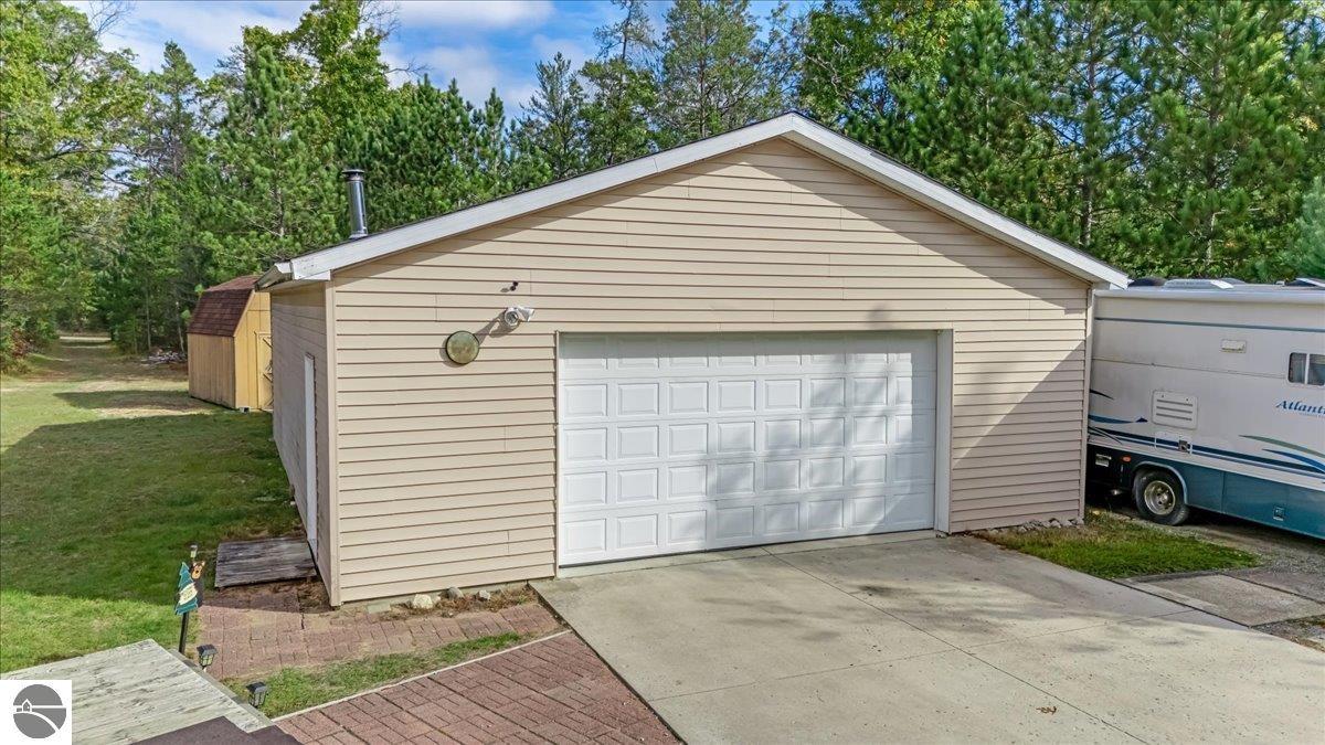 6548 Belfry Trail, Hale, MI 48739 — Photo 27