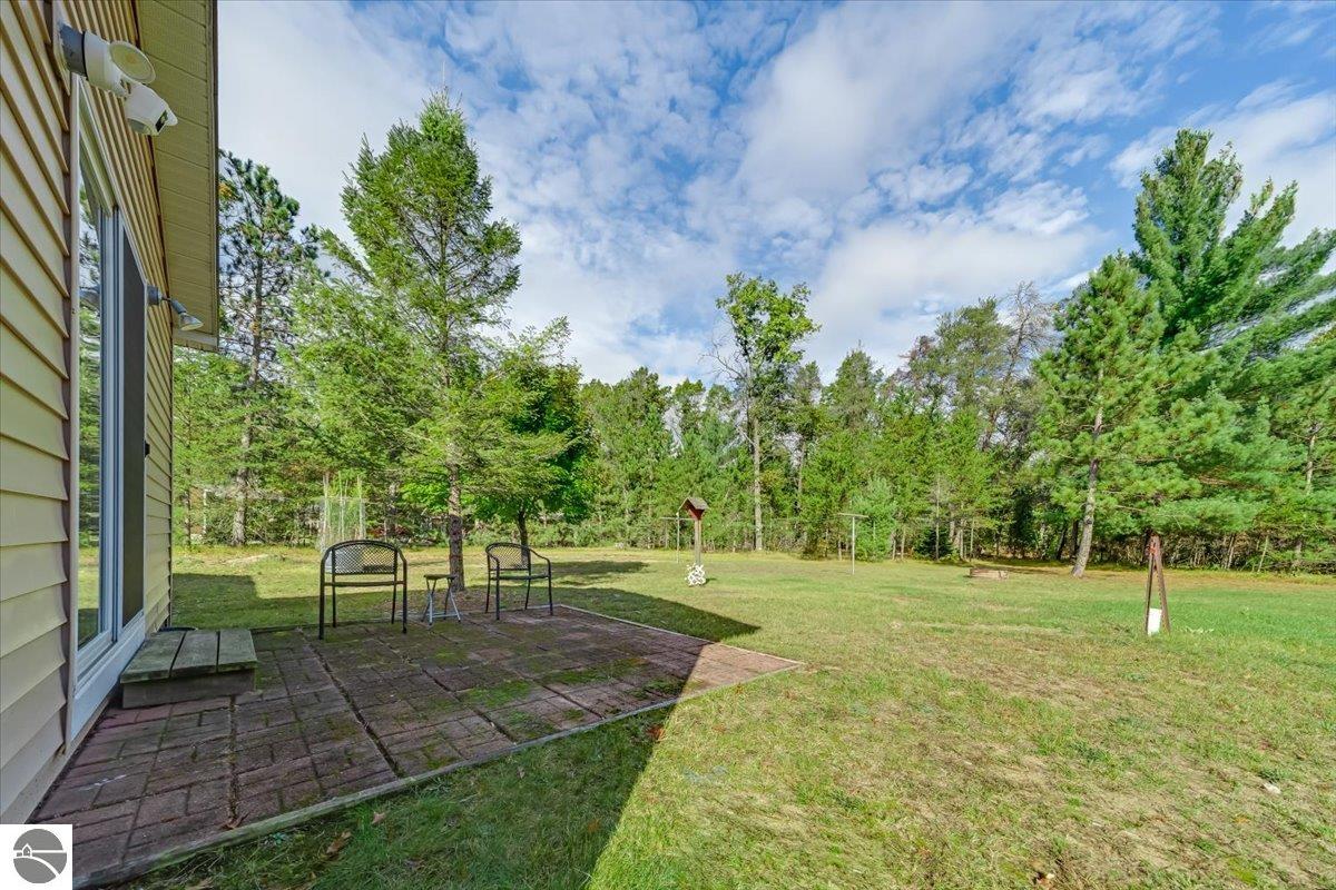 6548 Belfry Trail, Hale, MI 48739 — Photo 8