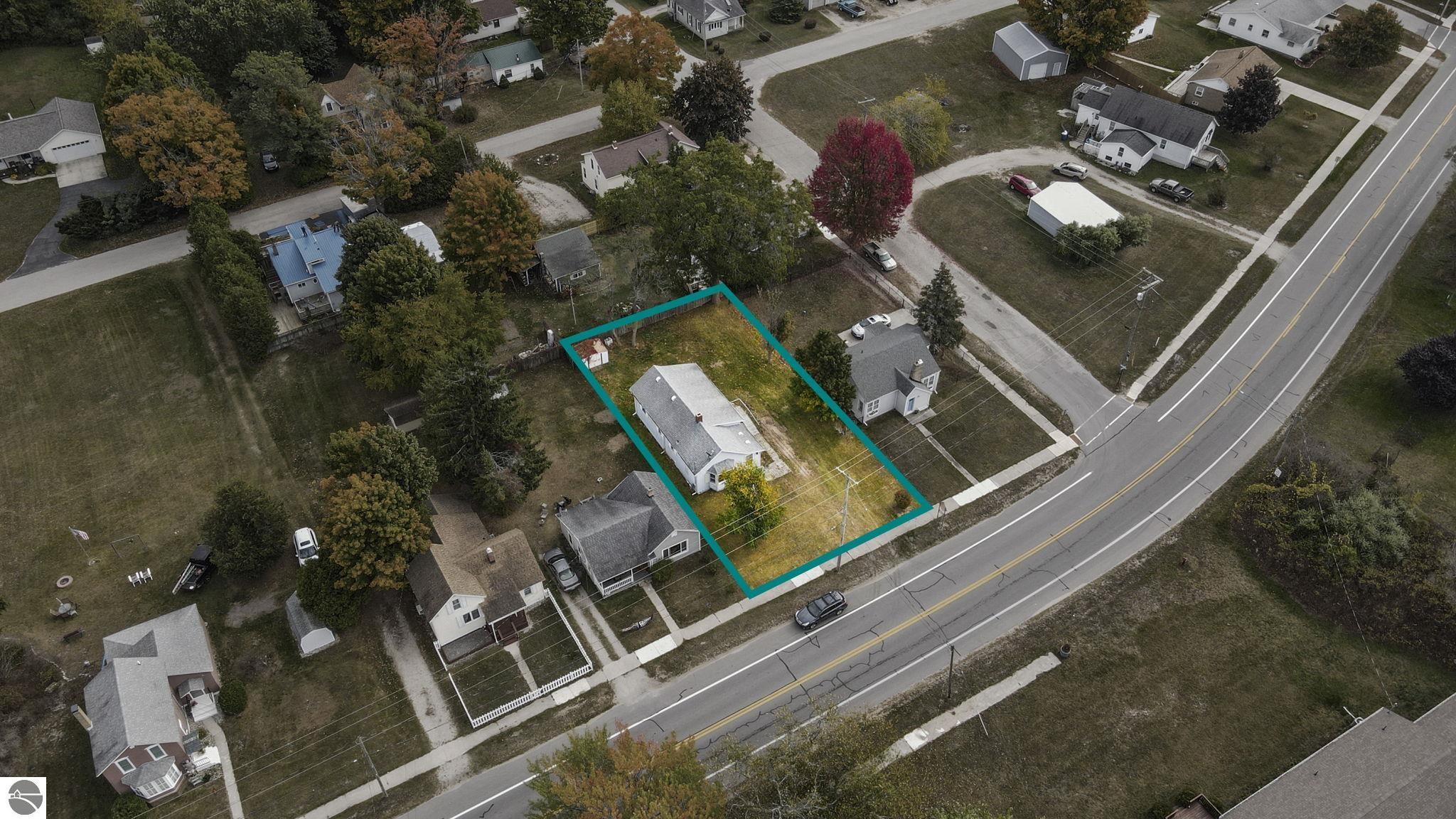 966 Frankfort Avenue, Elberta, MI 49628 — Photo 4