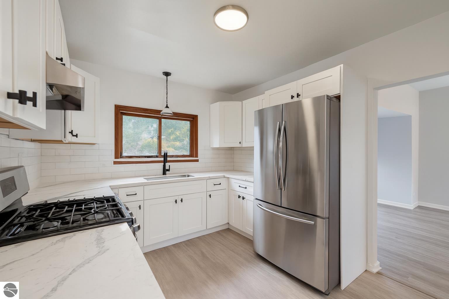 966 Frankfort Avenue, Elberta, MI 49628 — Photo 10