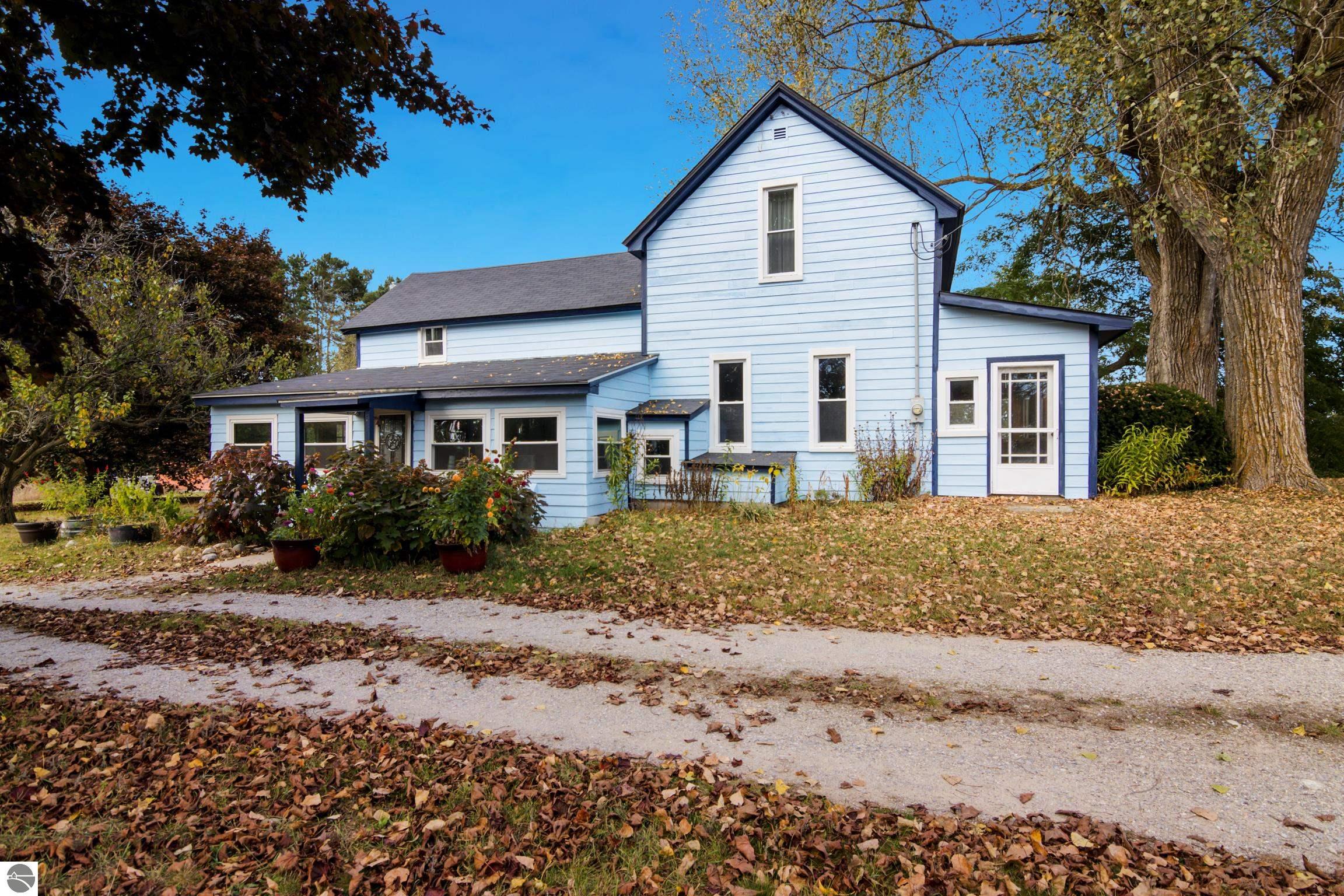 10562 Summit City Road, Kingsley, MI 49649 — Photo 2