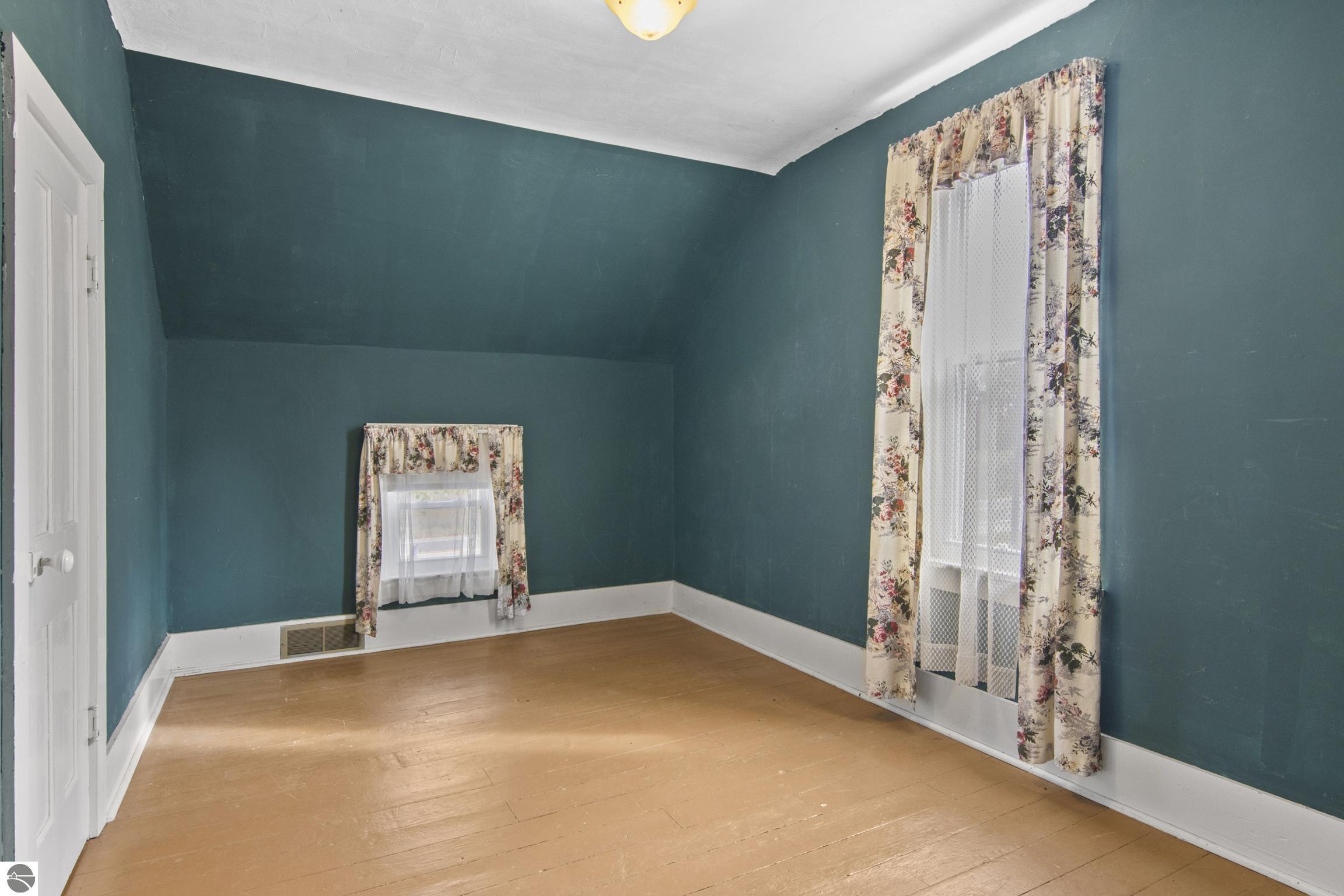 10562 Summit City Road, Kingsley, MI 49649 — Photo 32