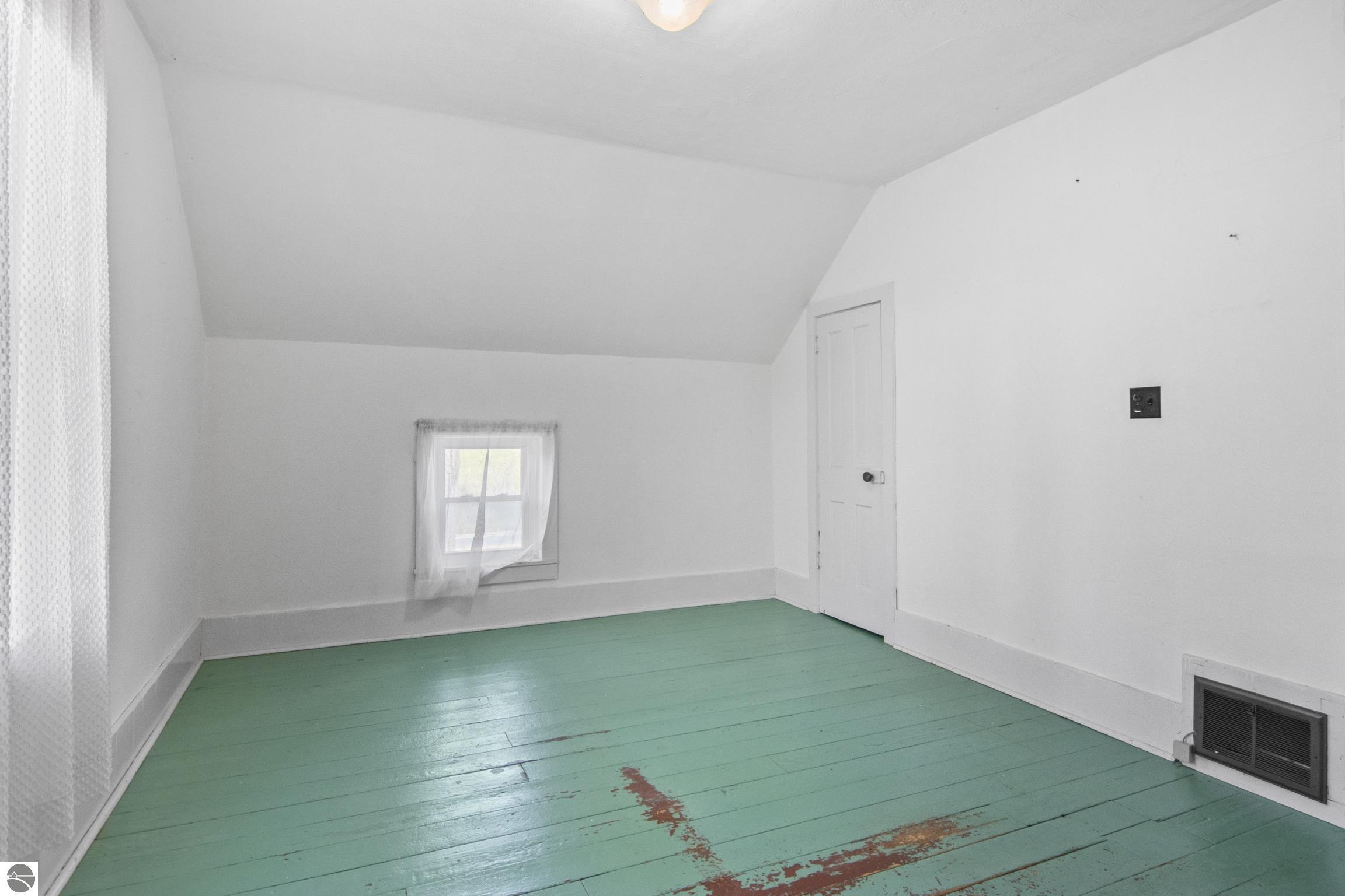 10562 Summit City Road, Kingsley, MI 49649 — Photo 37