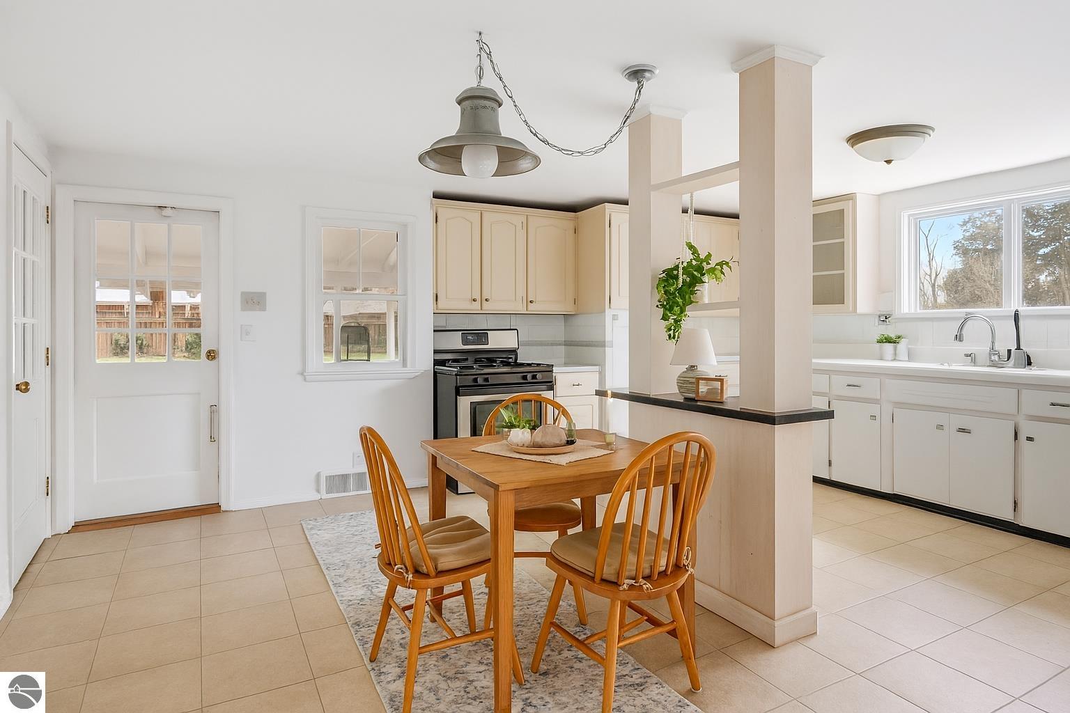 10562 Summit City Road, Kingsley, MI 49649 — Photo 5