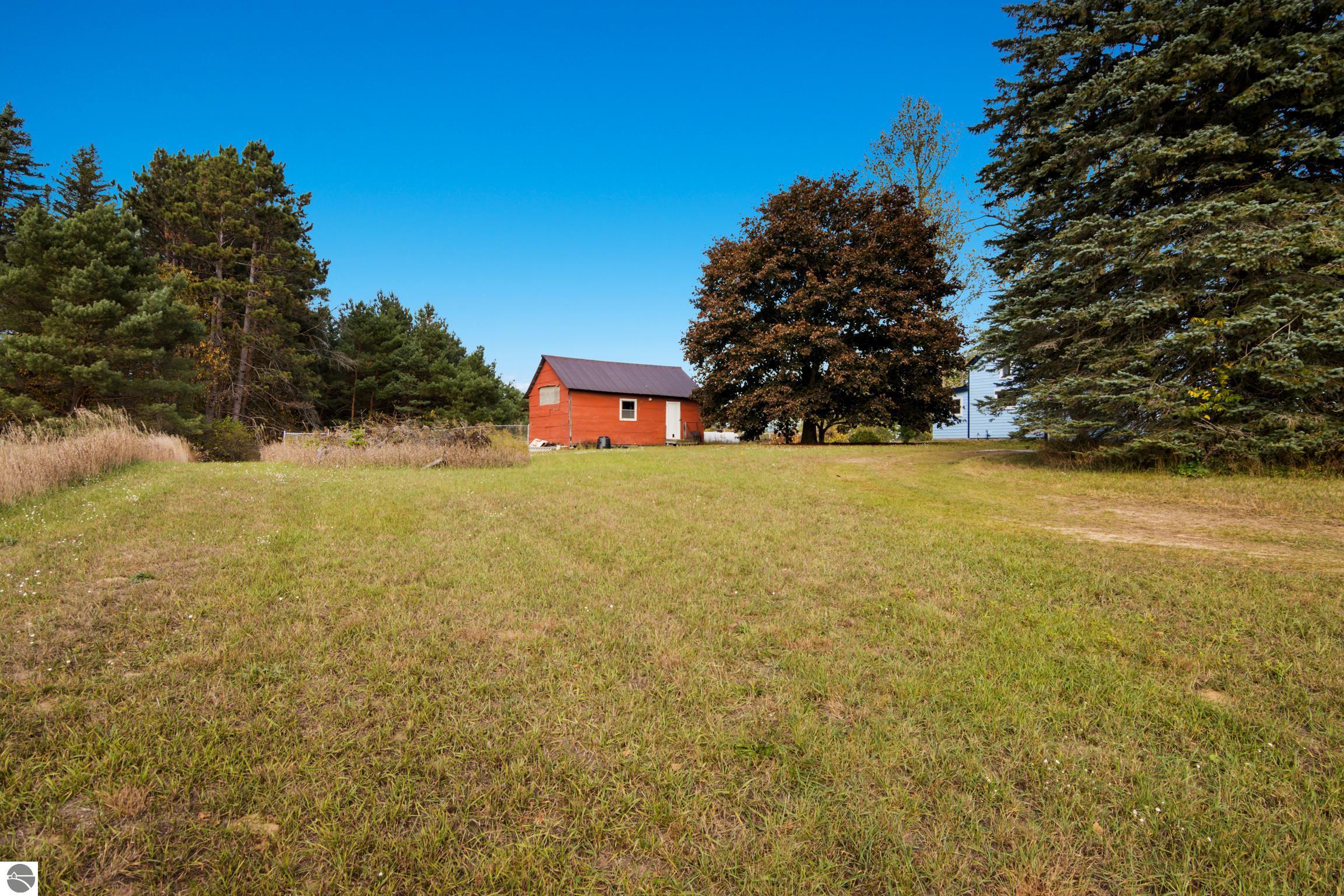 10562 Summit City Road, Kingsley, MI 49649 — Photo 51