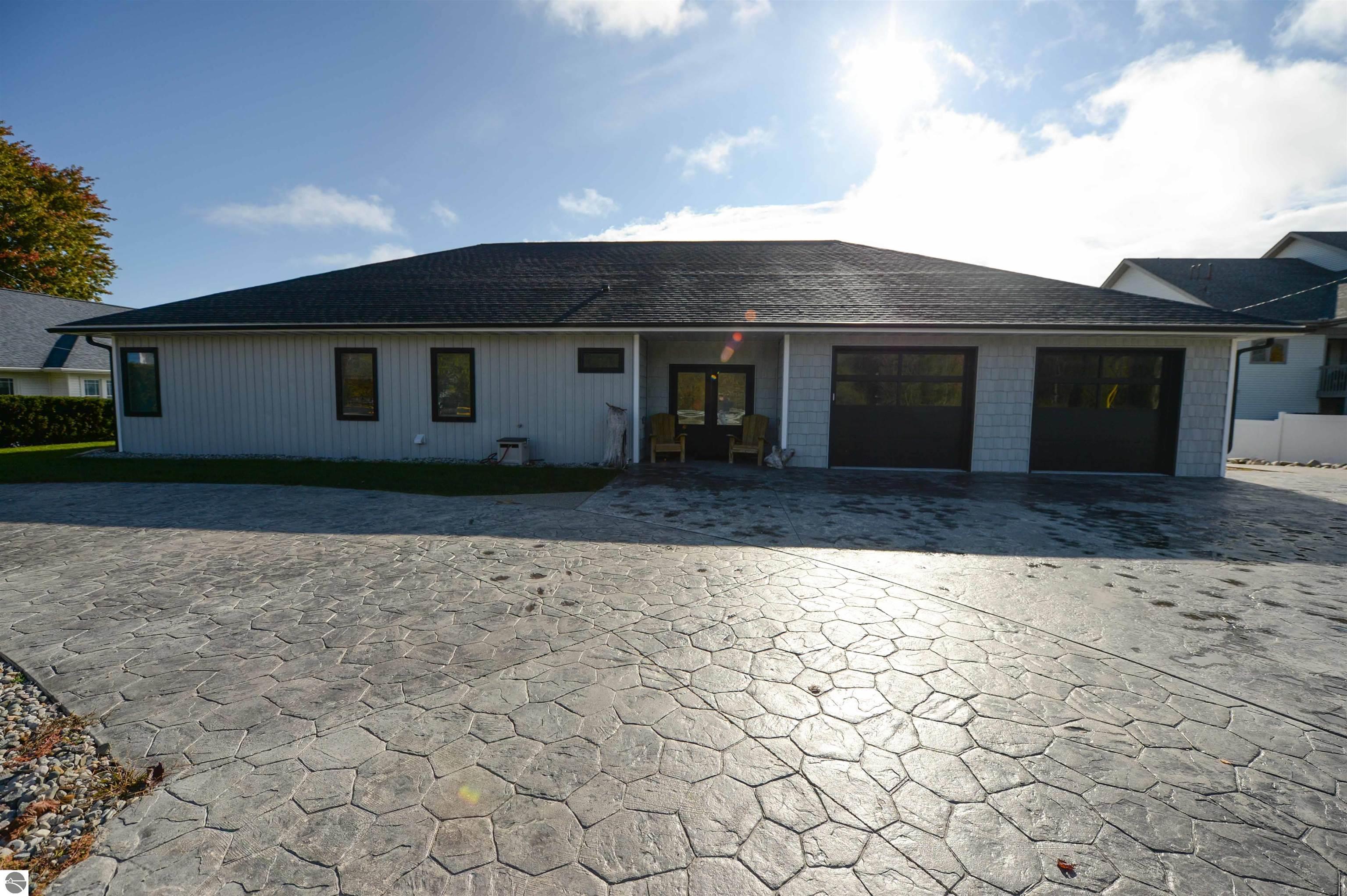 629 W Lake Street, Tawas City, MI 48763 — Photo 15