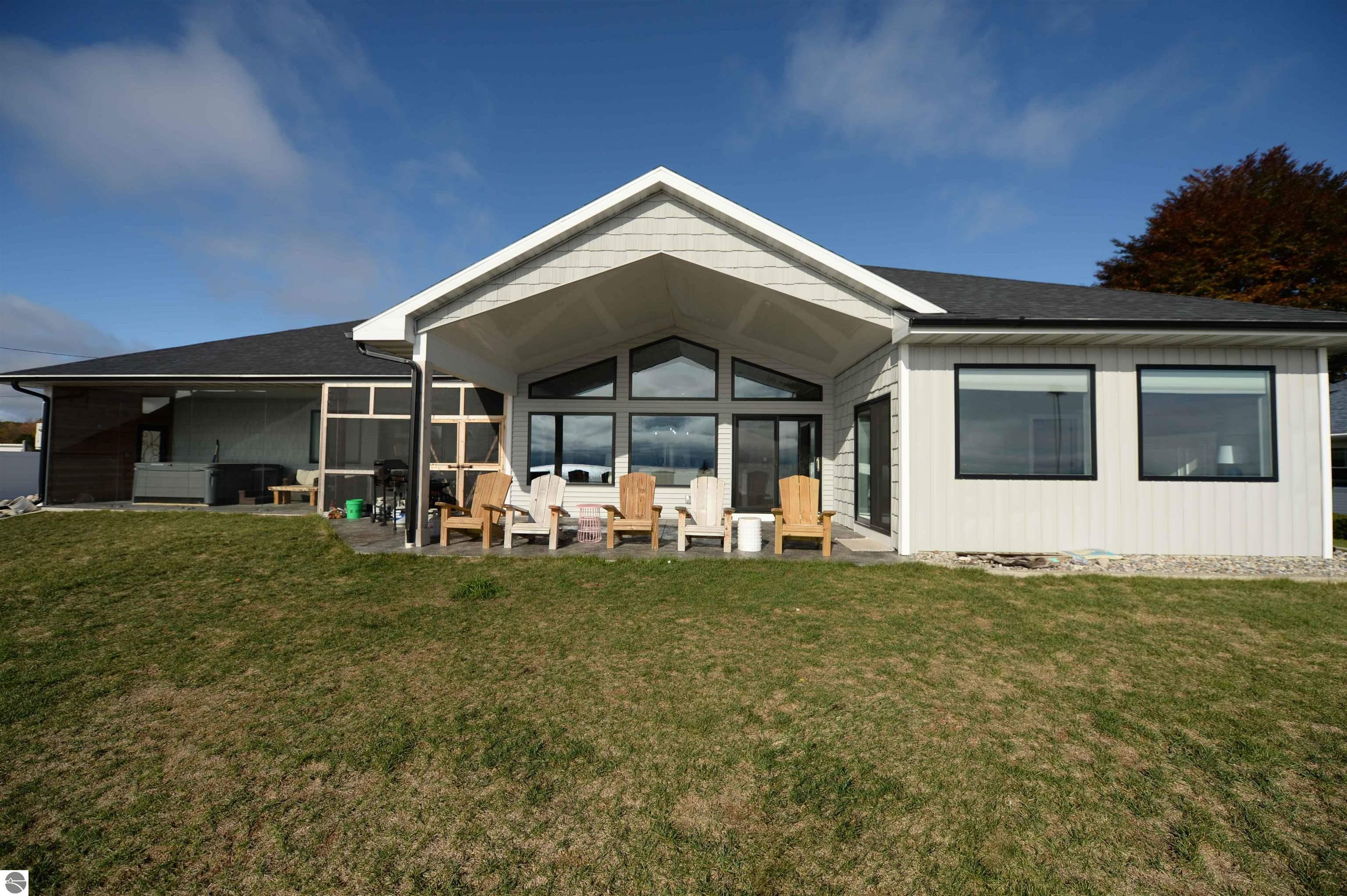 629 W Lake Street, Tawas City, MI 48763 — Photo 20