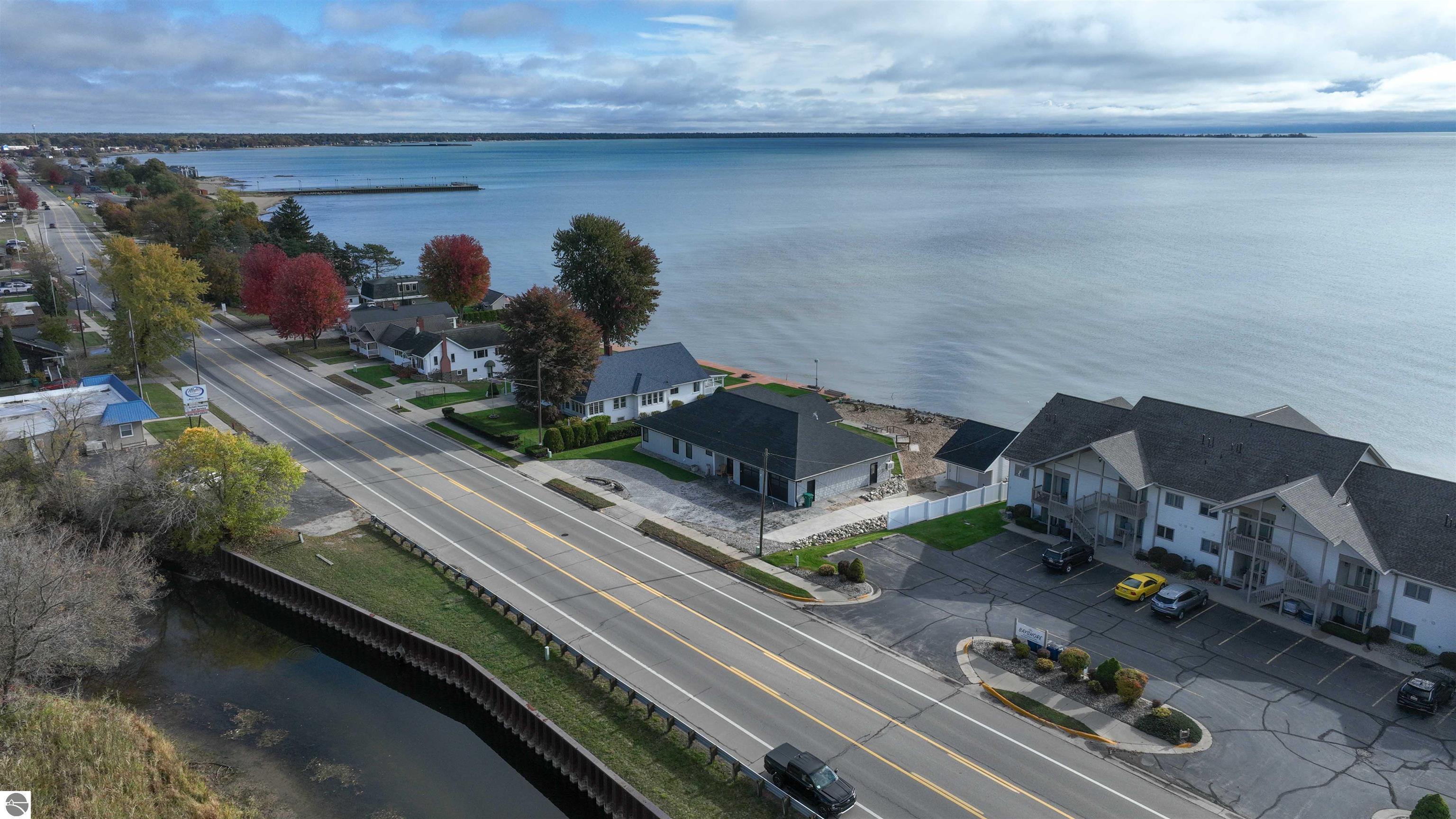 629 W Lake Street, Tawas City, MI 48763 — Photo 3