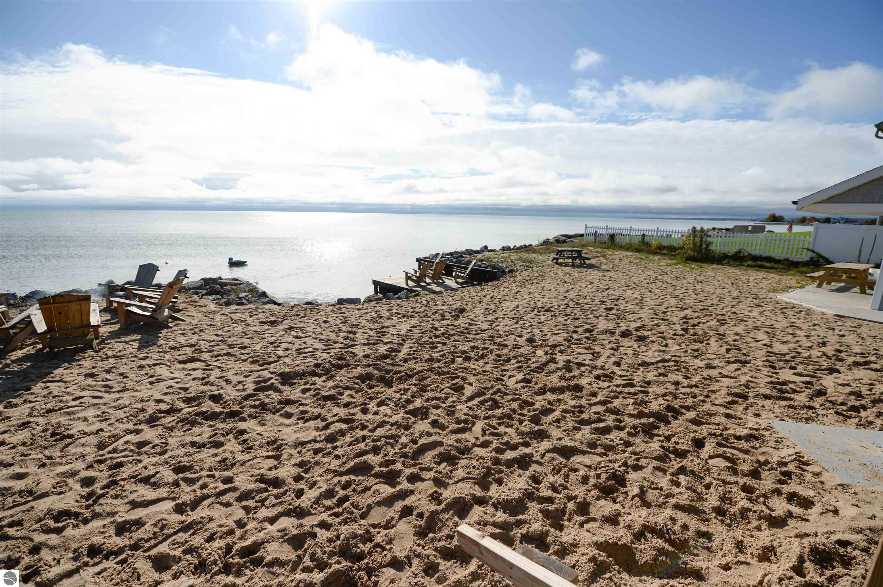 629 W Lake Street, Tawas City, MI 48763 — Photo 25