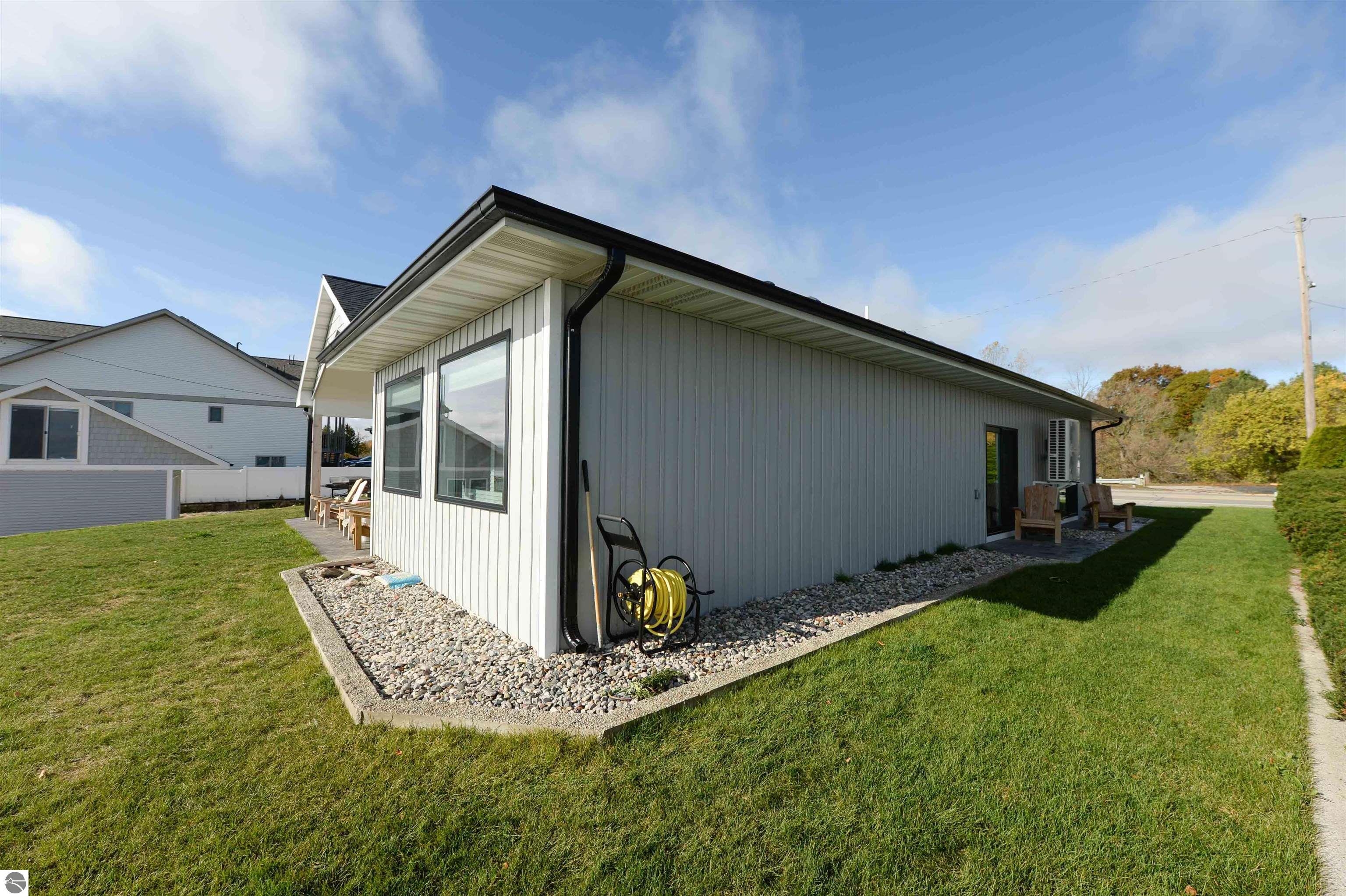 629 W Lake Street, Tawas City, MI 48763 — Photo 38