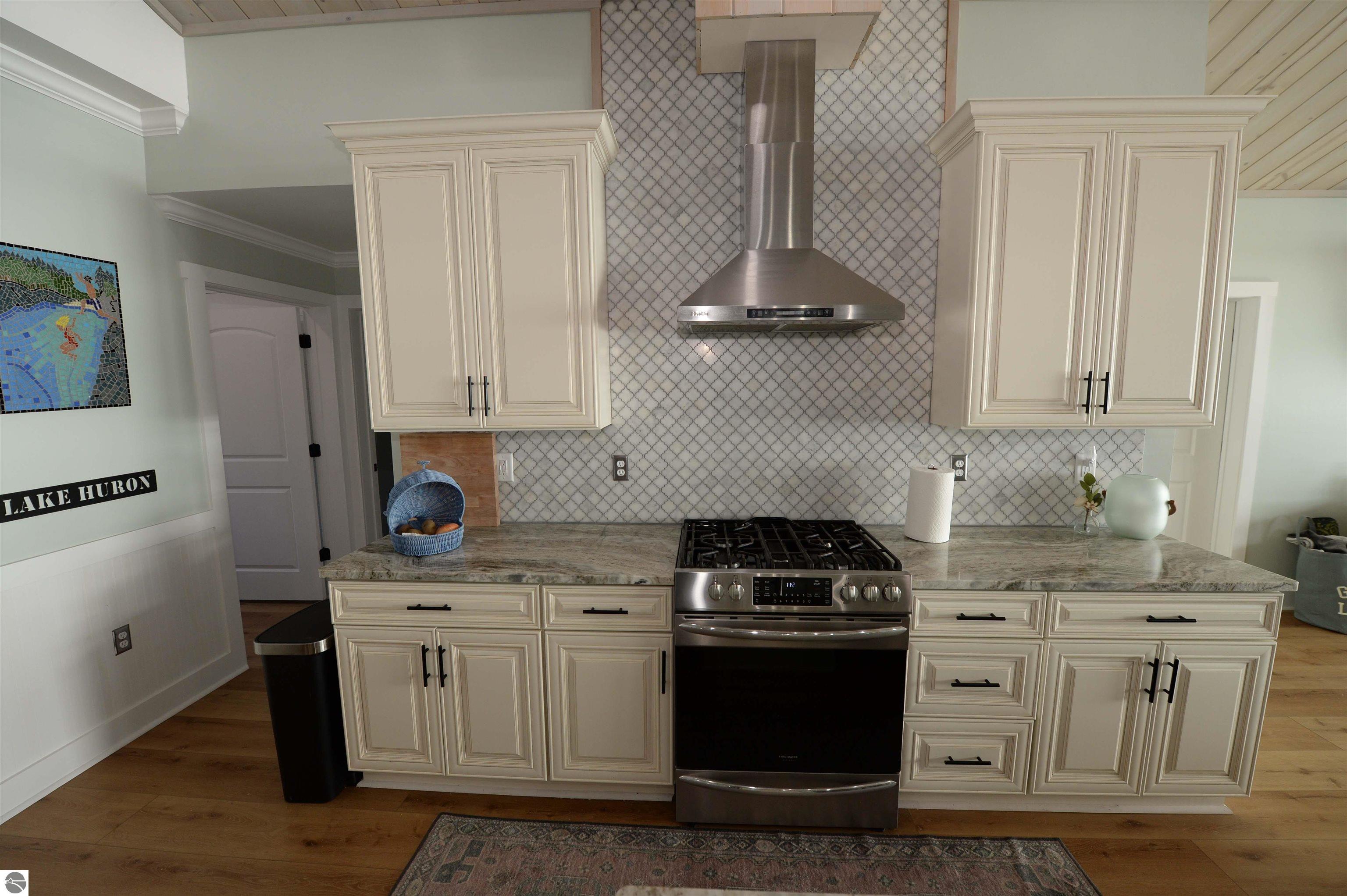 629 W Lake Street, Tawas City, MI 48763 — Photo 47