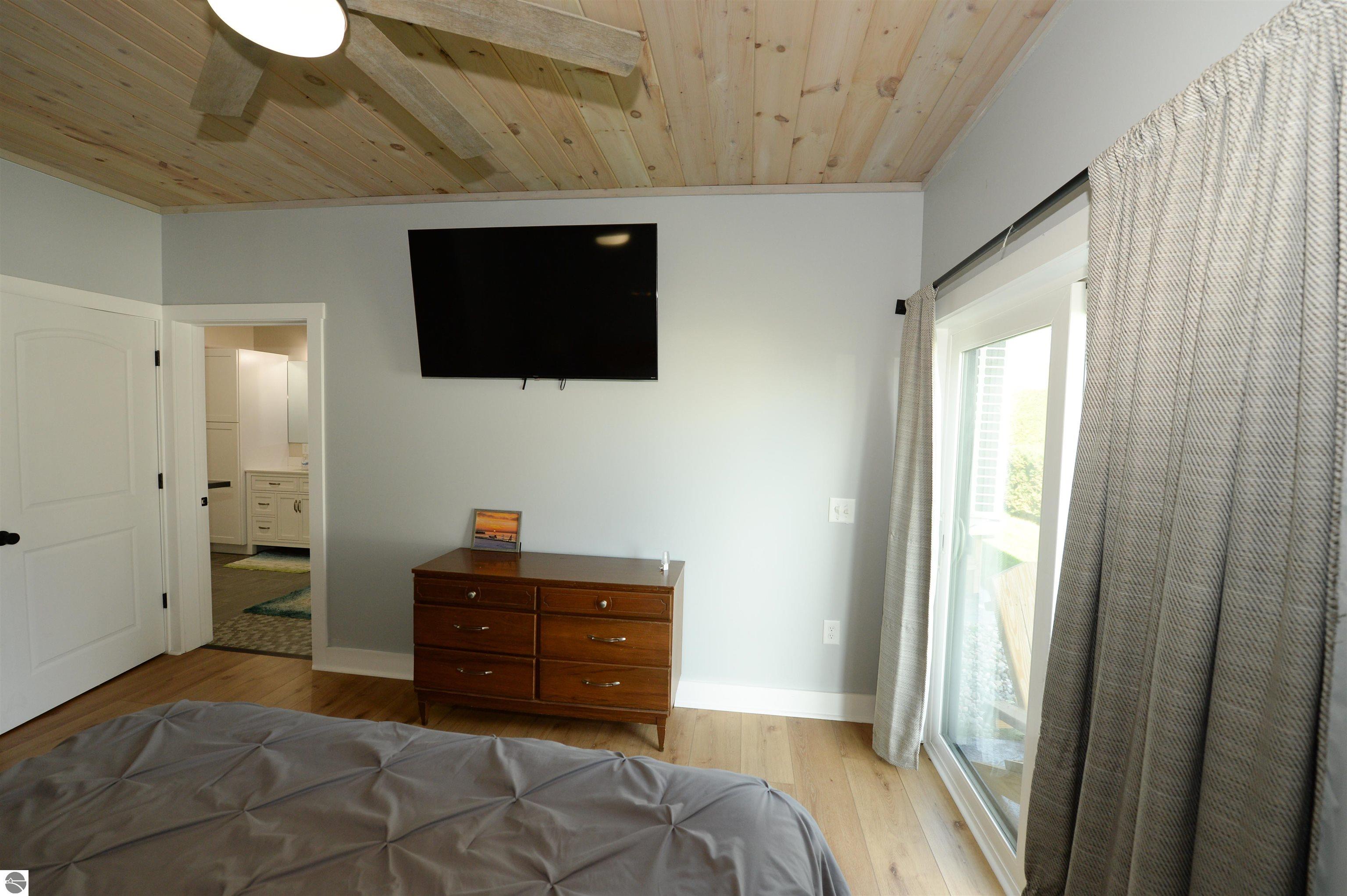 629 W Lake Street, Tawas City, MI 48763 — Photo 68