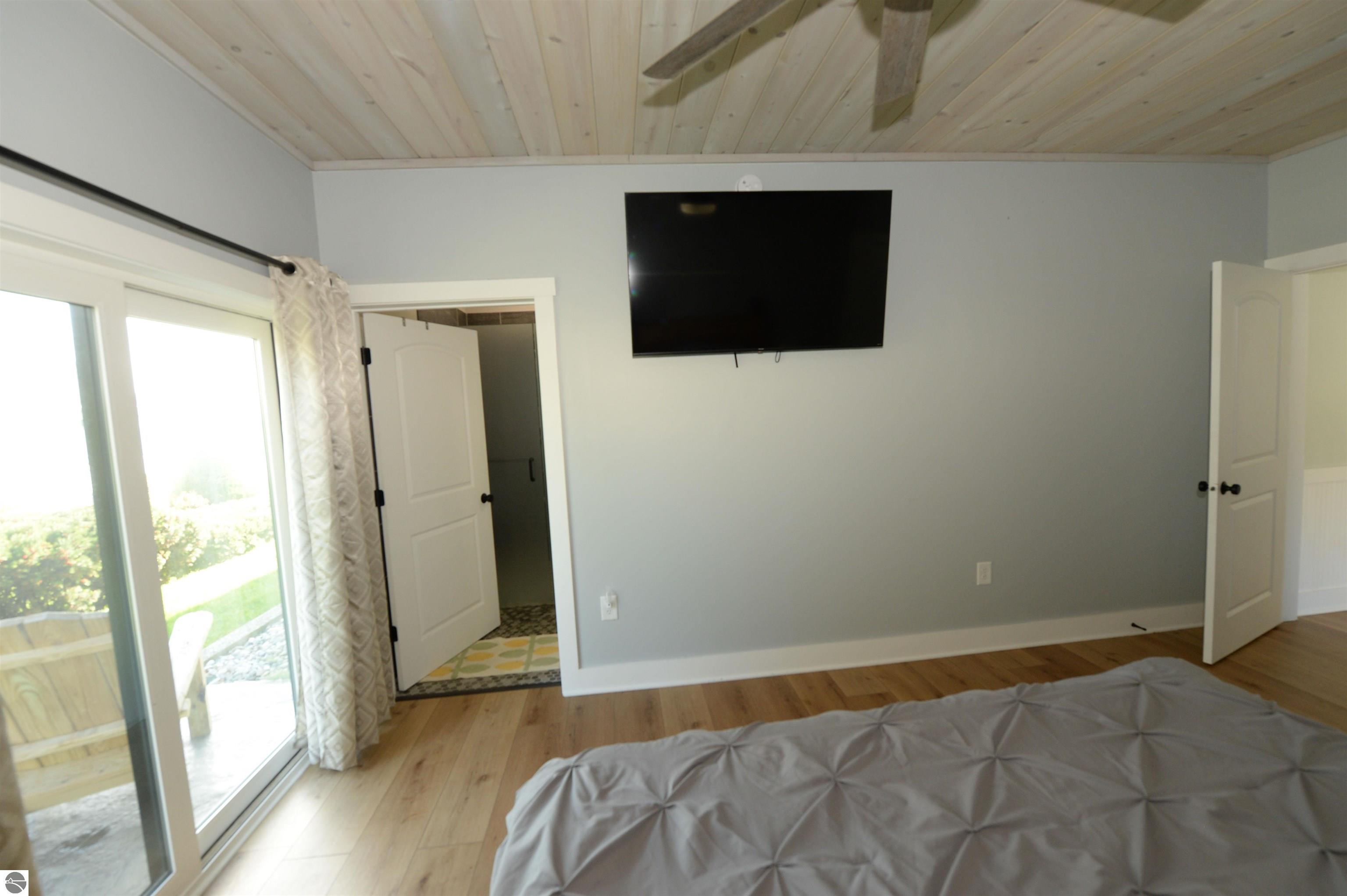 629 W Lake Street, Tawas City, MI 48763 — Photo 75