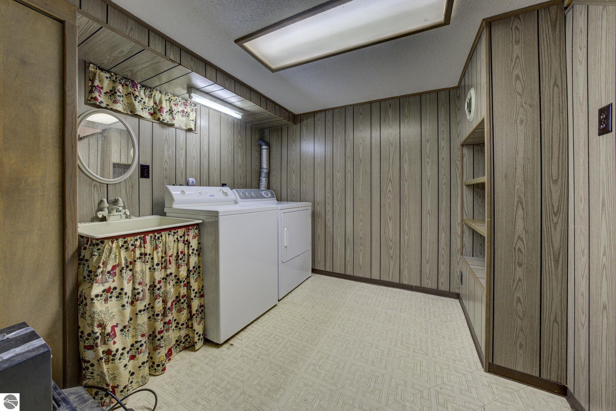 624 Fenton Street, Kingsley, MI 49649 — Photo 26