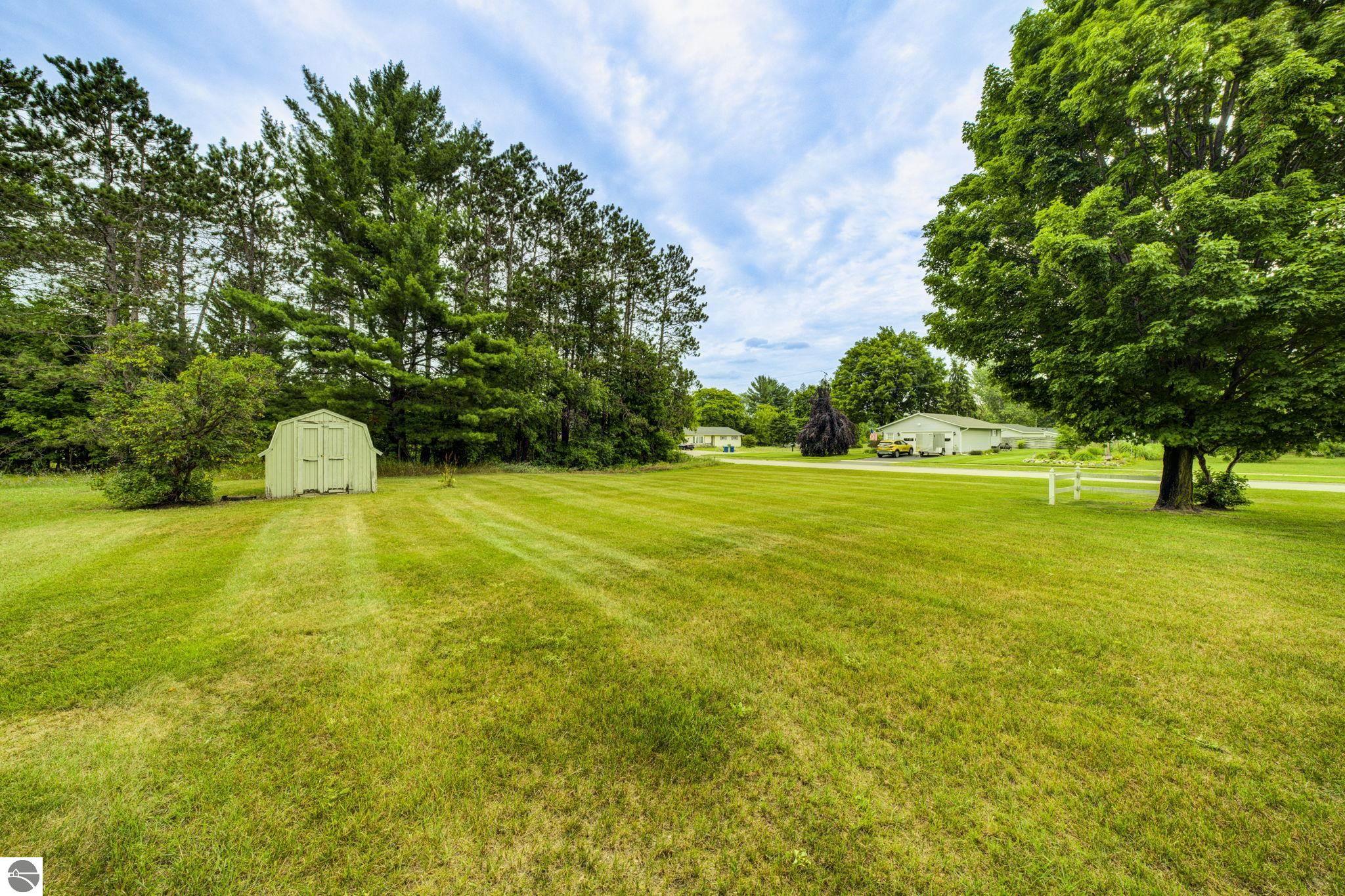 624 Fenton Street, Kingsley, MI 49649 — Photo 38