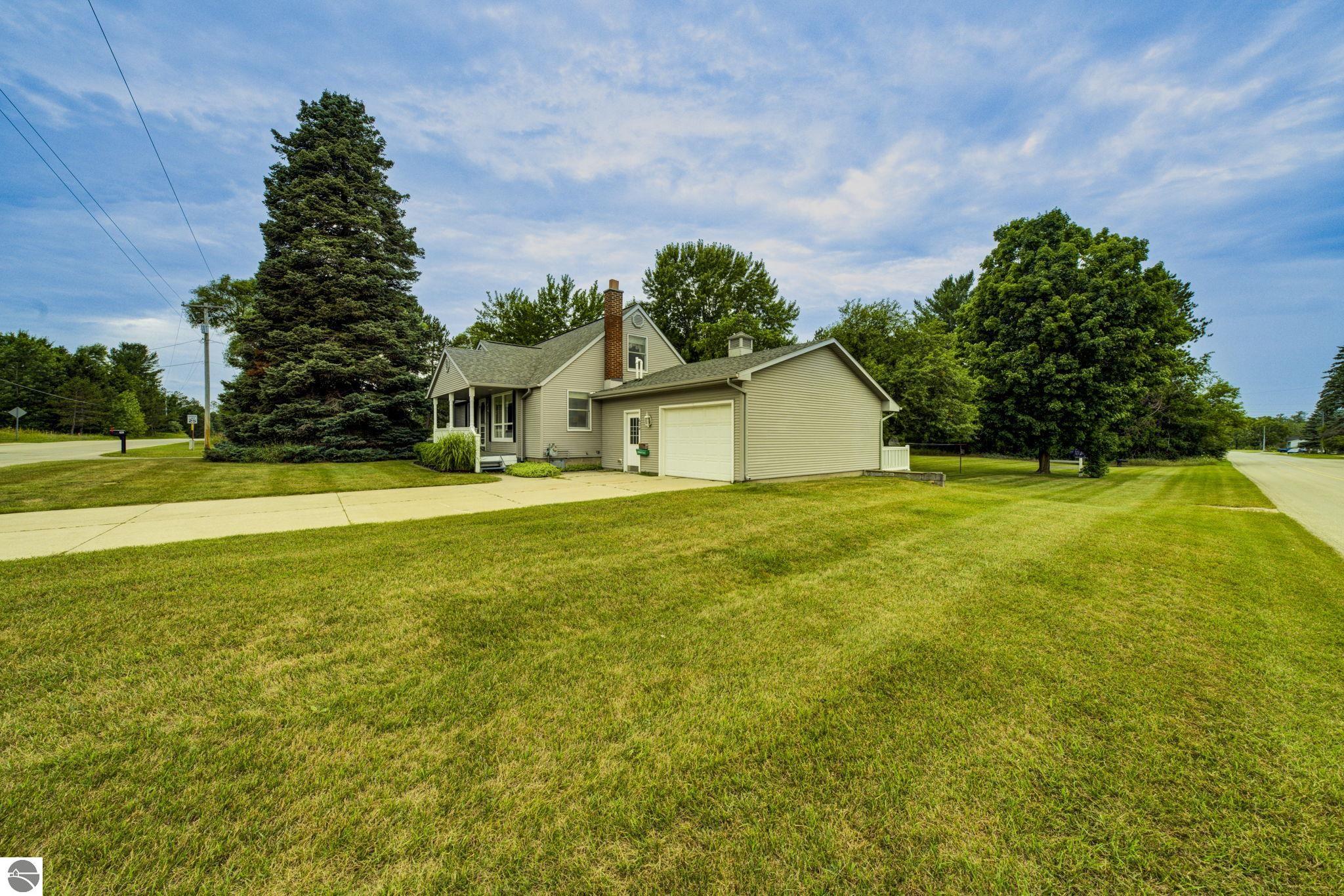 624 Fenton Street, Kingsley, MI 49649 — Photo 41