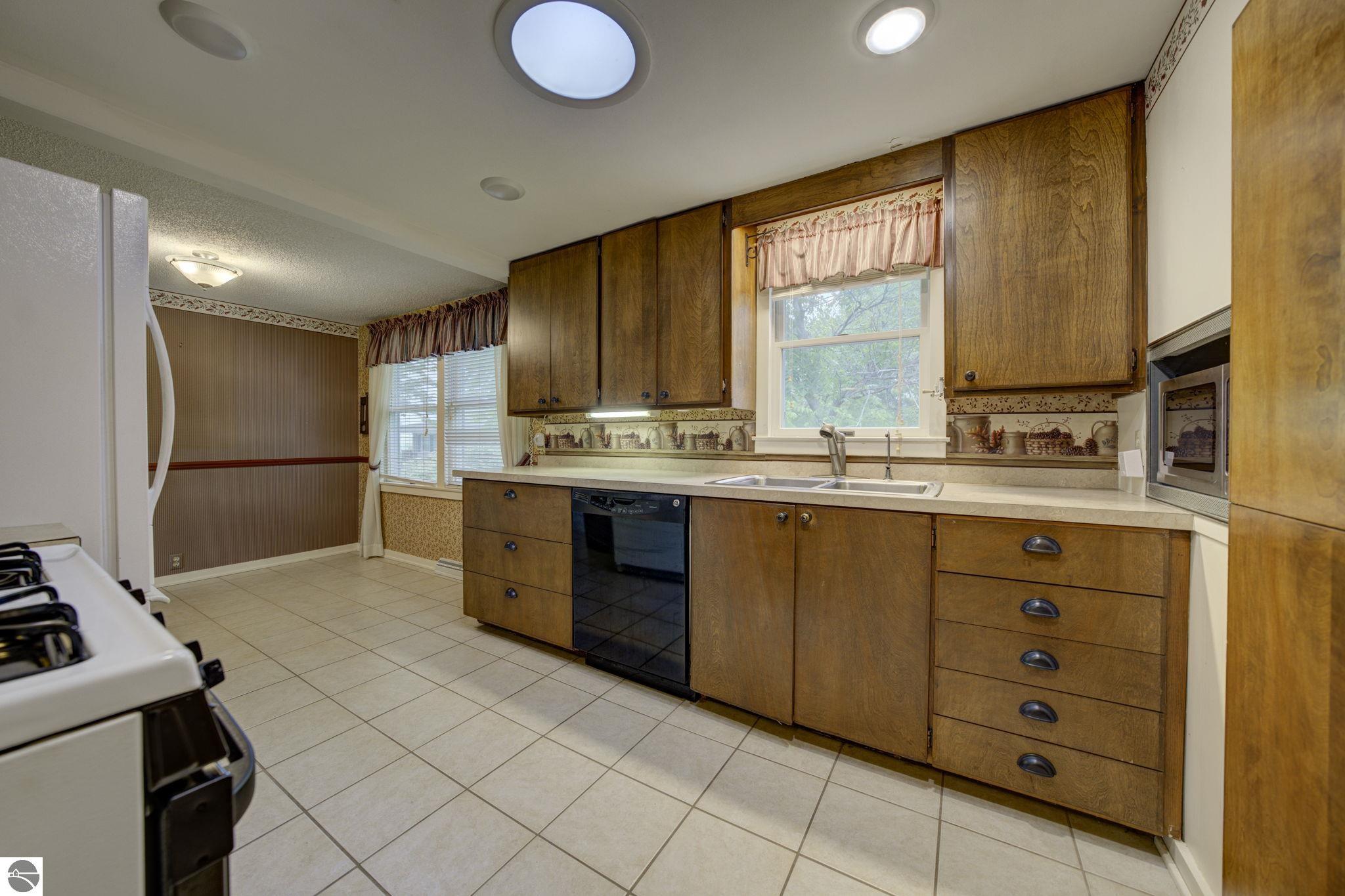 624 Fenton Street, Kingsley, MI 49649 — Photo 10