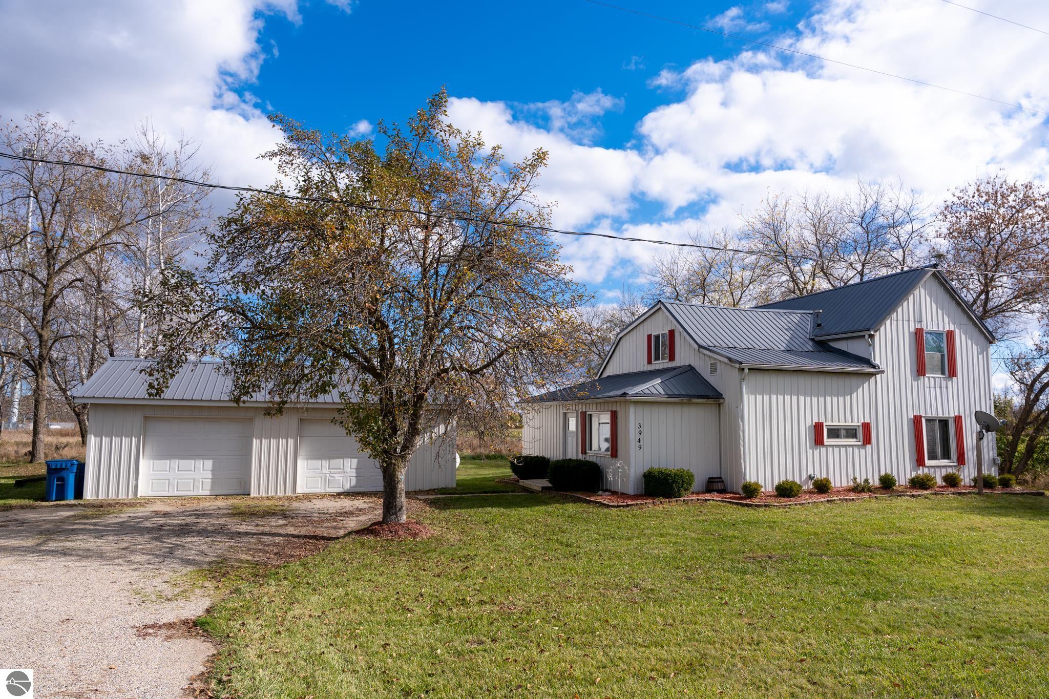 3949 Bard Road, Beaverton, MI 48612 — front exterior
