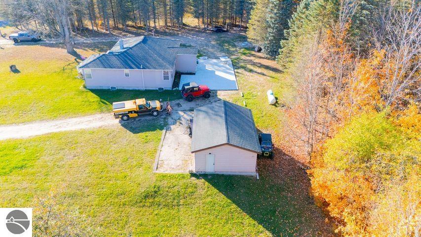 2703 E Moorestown Road, Lake City, MI 49651 — Photo 31