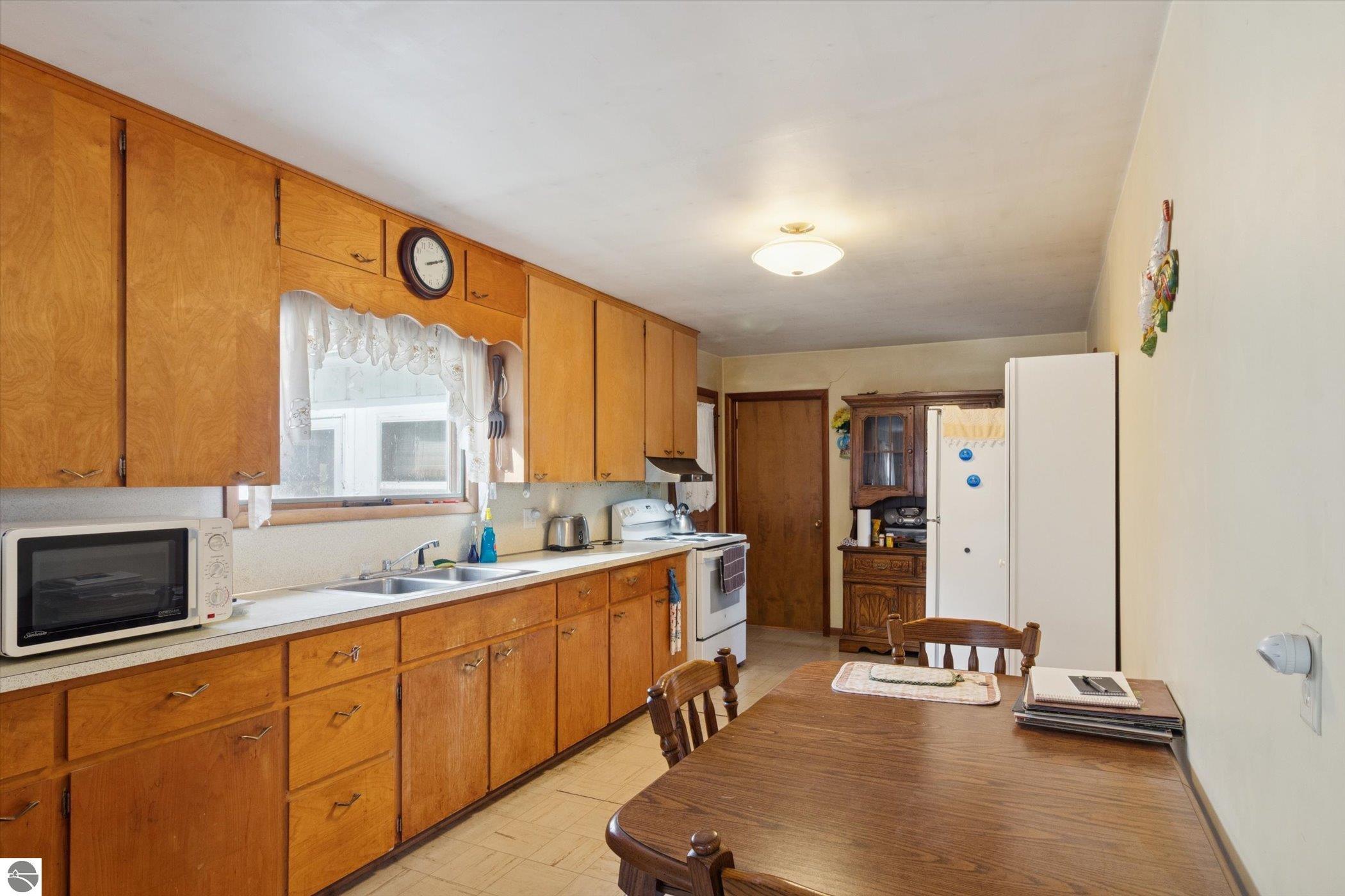 3289 N Ferris Road, Sumner, MI 48889 — Photo 12