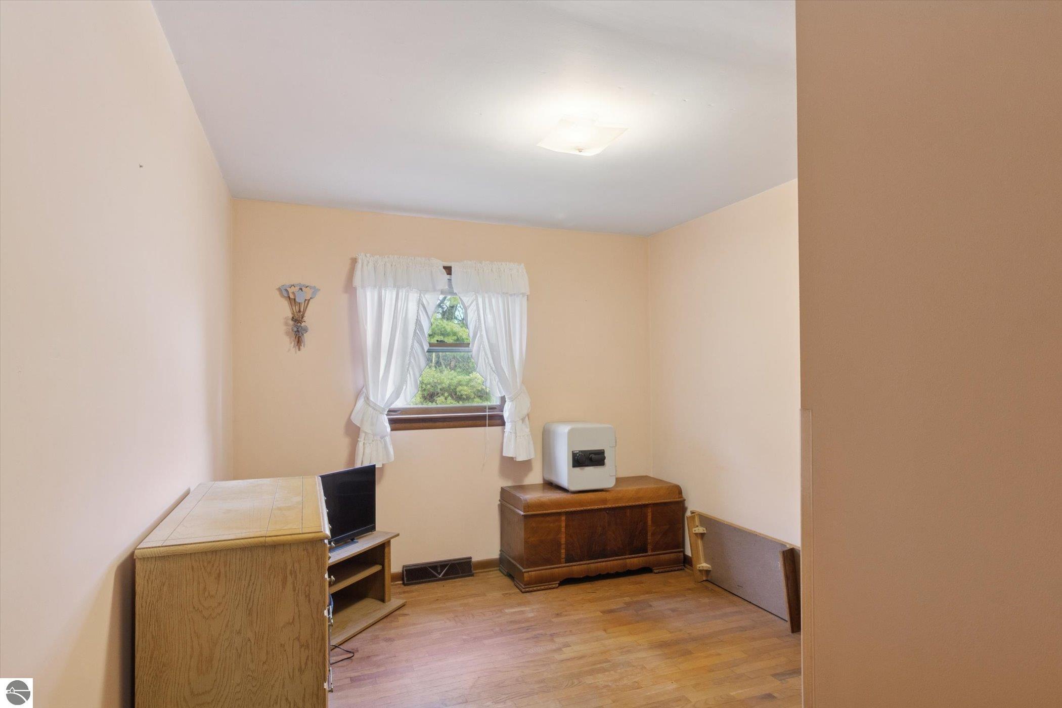 3289 N Ferris Road, Sumner, MI 48889 — Photo 16