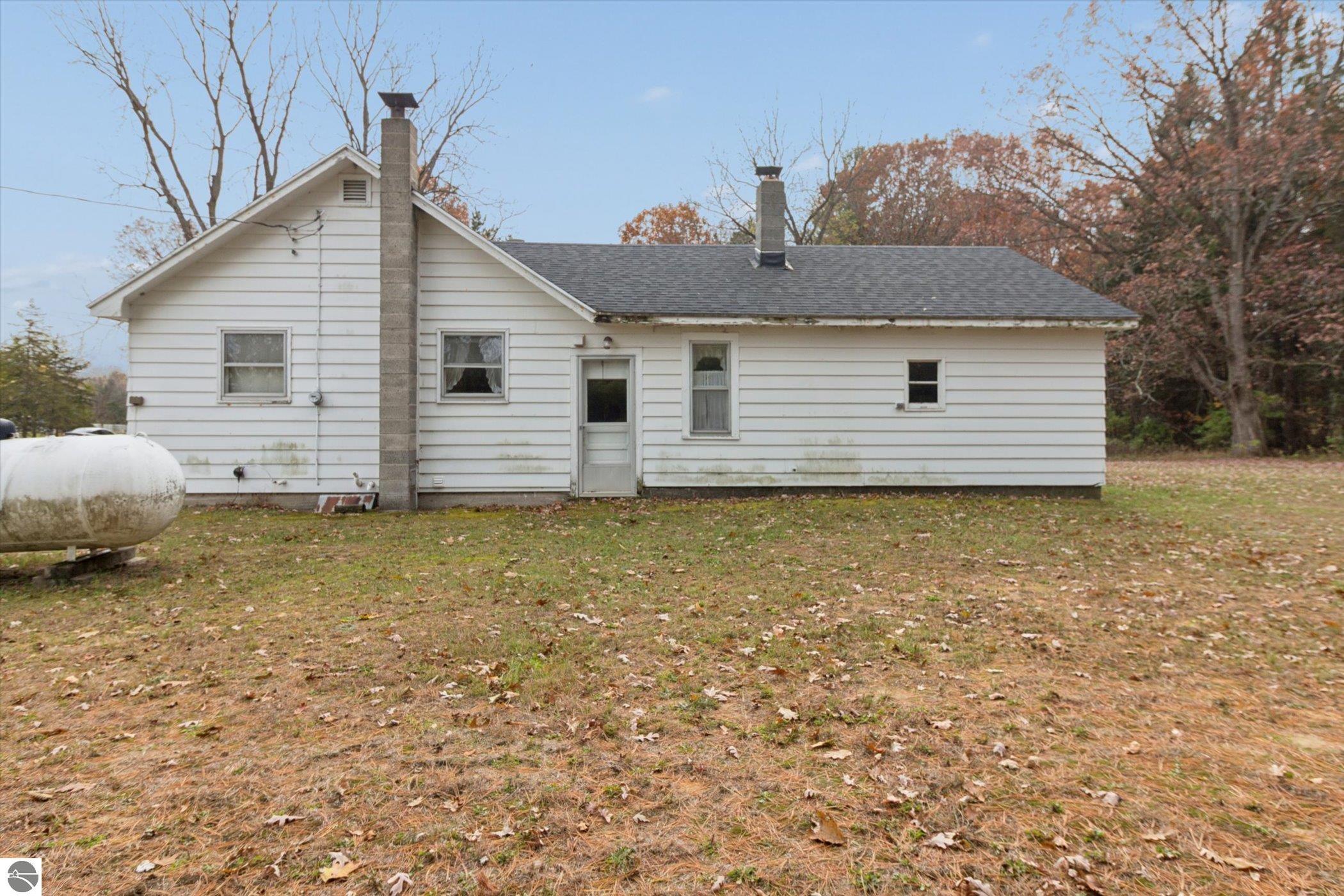 3289 N Ferris Road, Sumner, MI 48889 — Photo 31