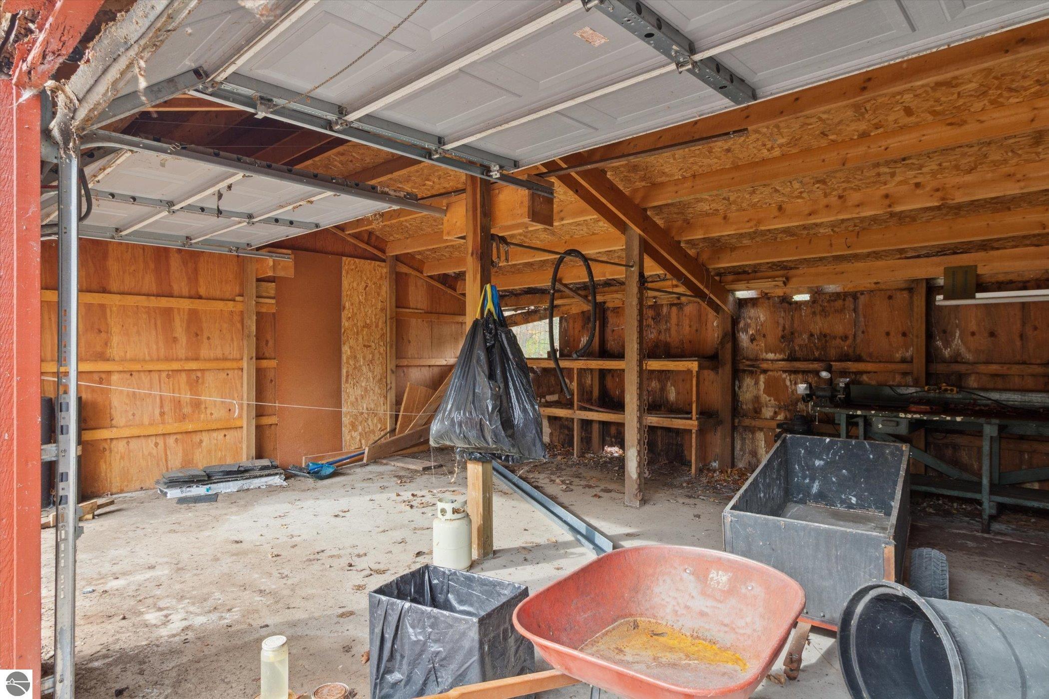 3289 N Ferris Road, Sumner, MI 48889 — Photo 39
