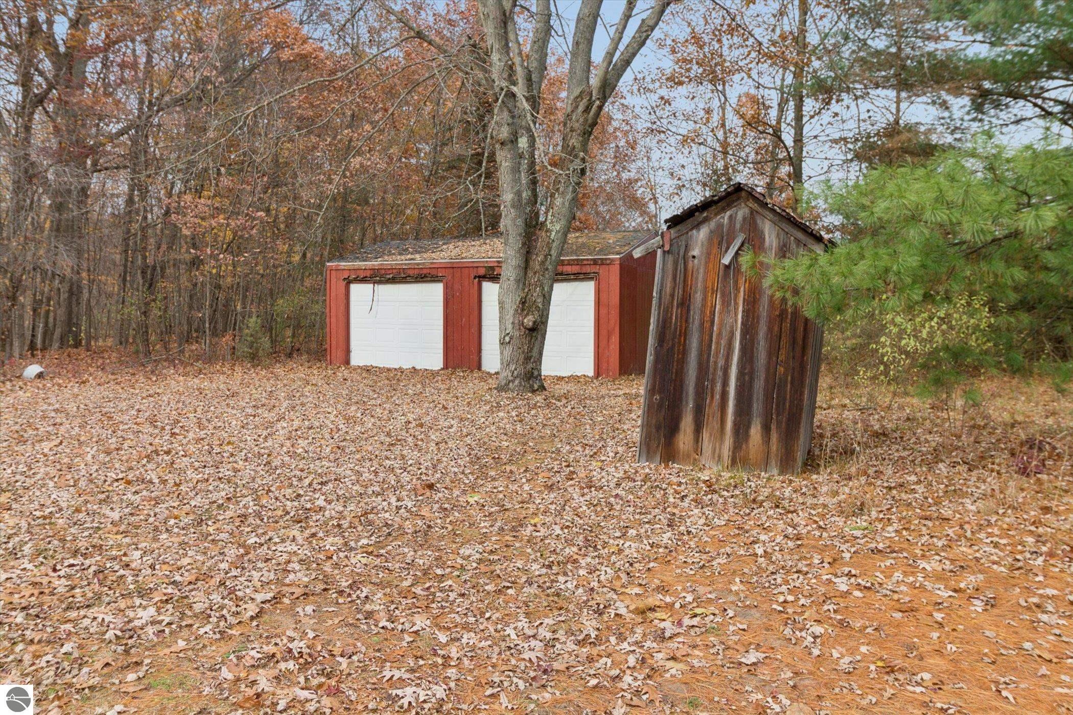 3289 N Ferris Road, Sumner, MI 48889 — Photo 40