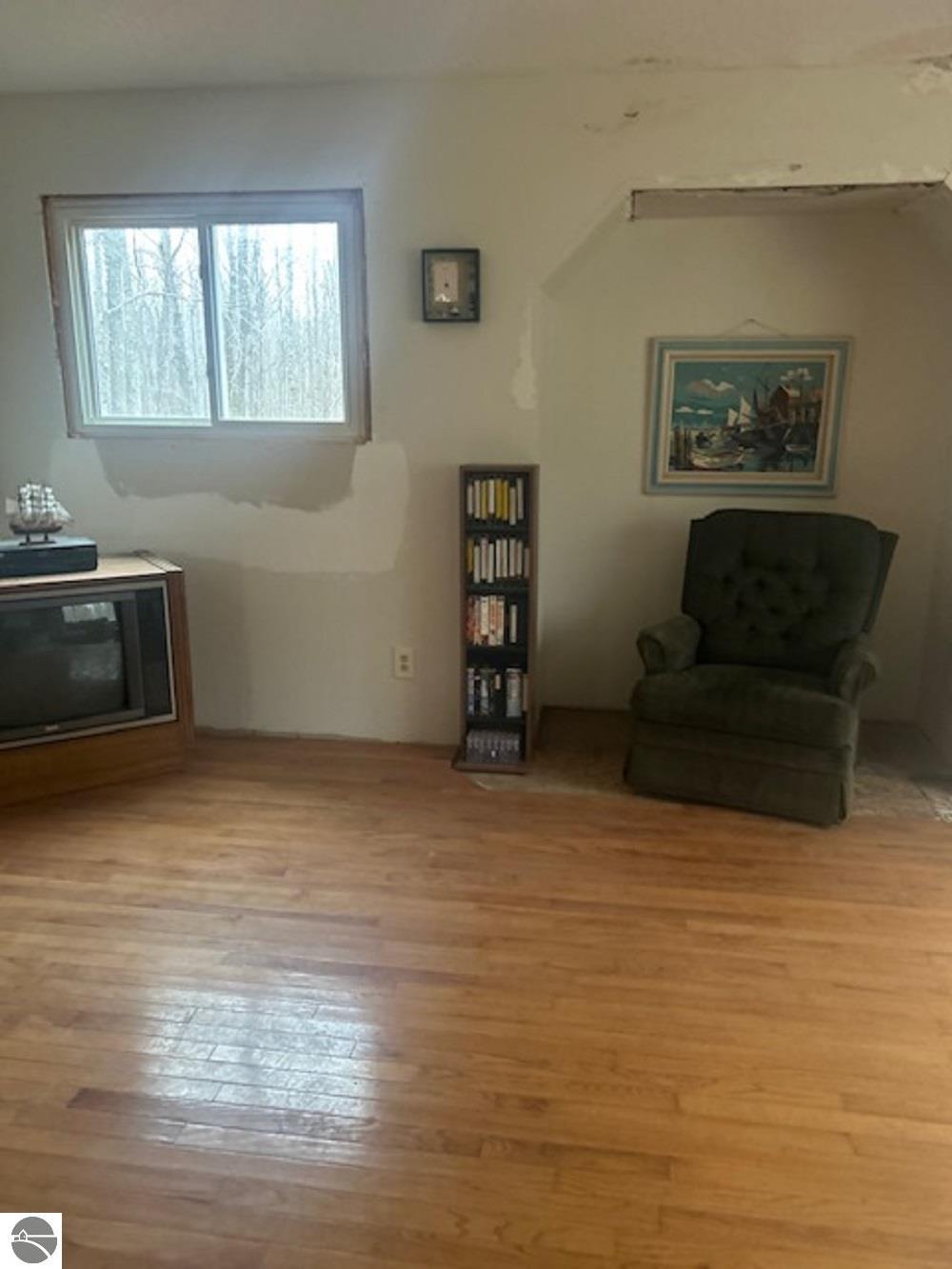 10763 Aylsworth Road, Beulah, MI 49617 — Photo 4