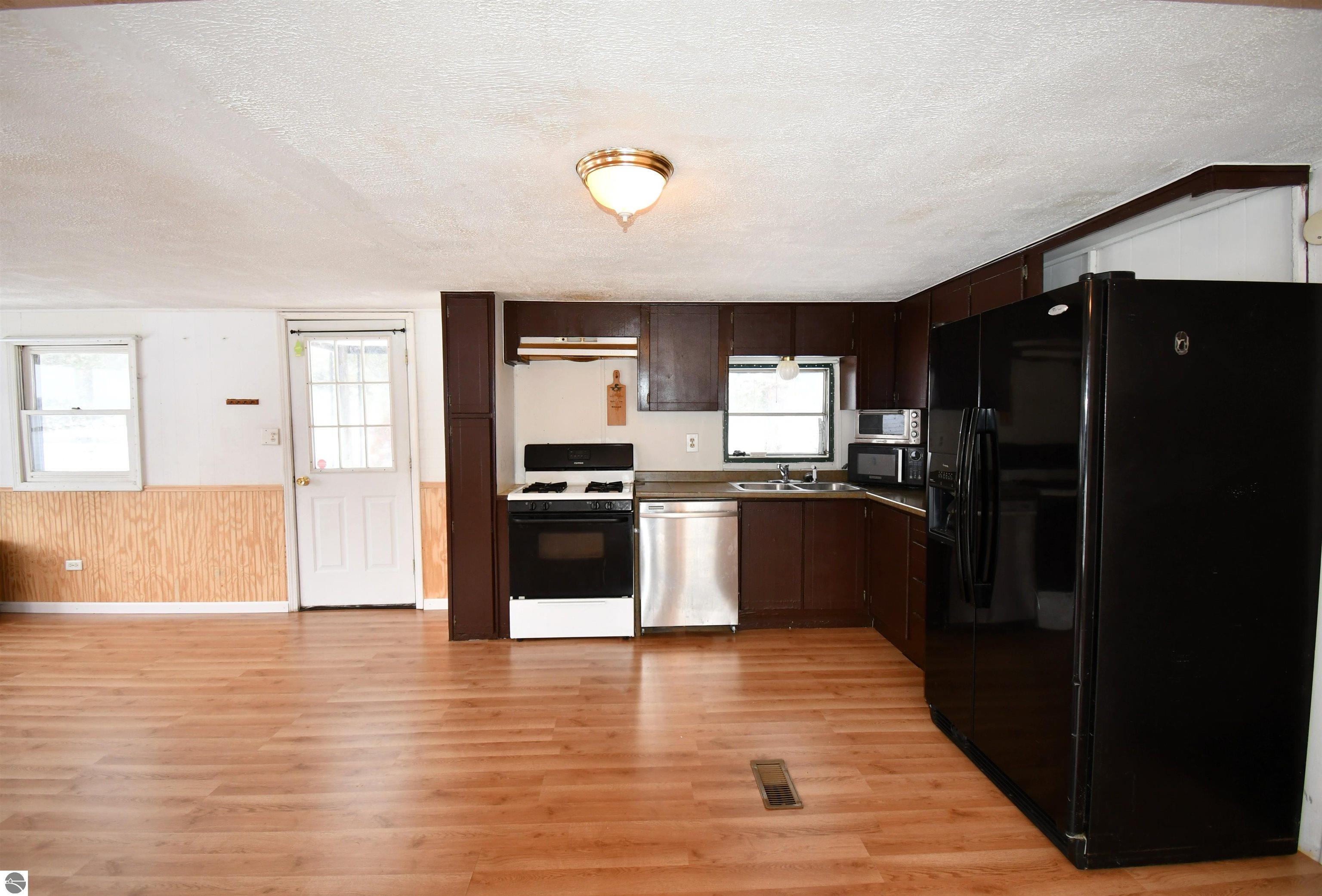 8324 Miller, Alanson, MI 49706 — Photo 14
