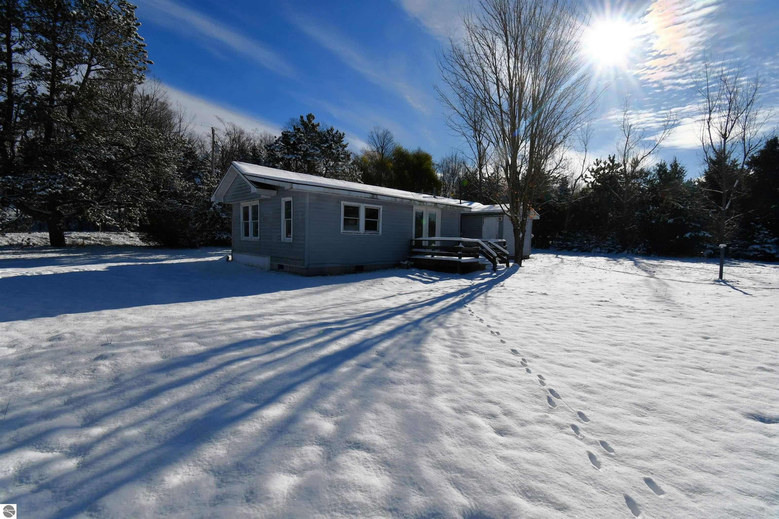 8324 Miller, Alanson, MI 49706 — Photo 31