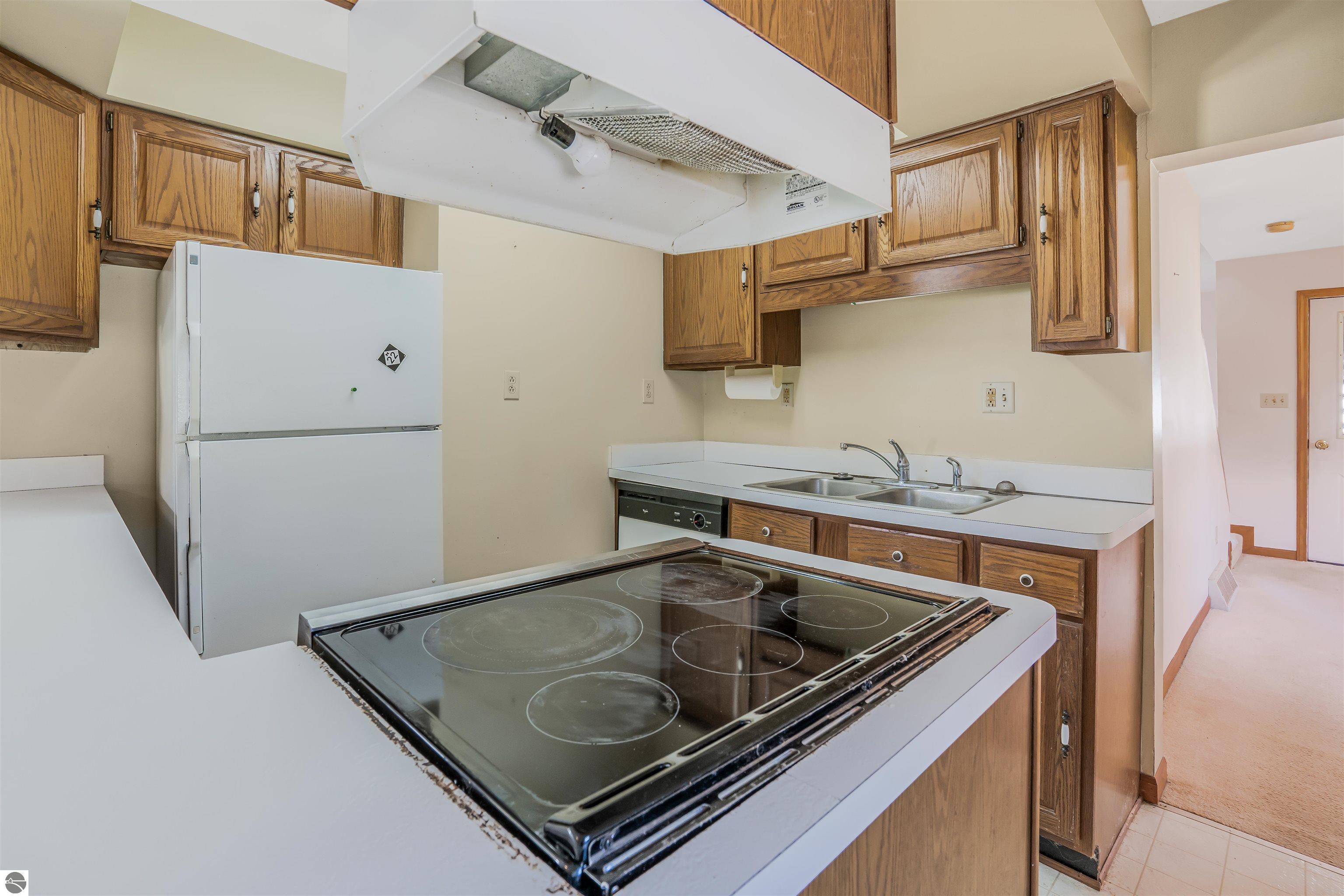 8377 Zosel Street, Onekama, MI 49675 — Photo 21