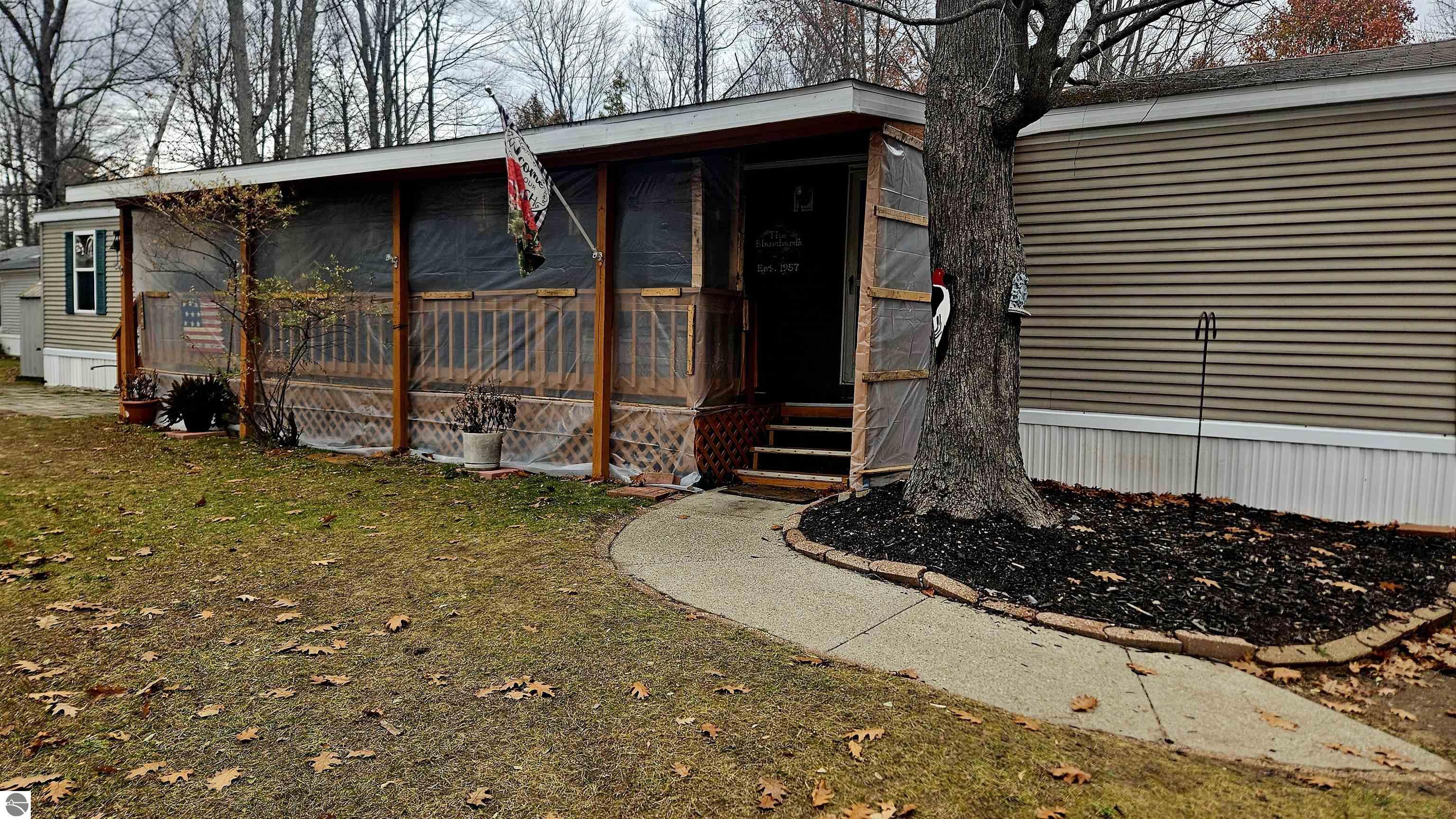 1265 Channel Way, Gladwin, MI 48624 — Photo 2
