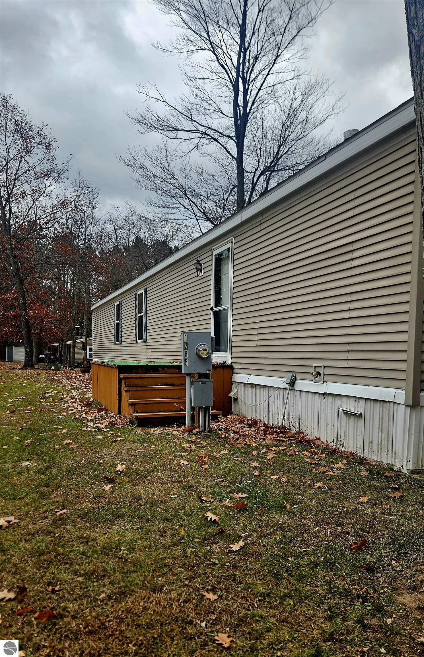 1265 Channel Way, Gladwin, MI 48624 — Photo 17