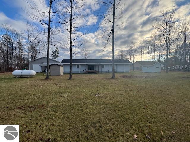 2520 S Blodgett, Lake City, MI 49651 — Photo 4