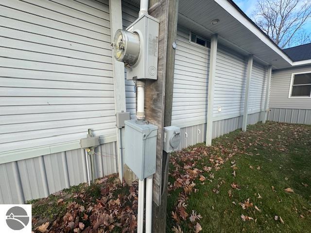 2520 S Blodgett, Lake City, MI 49651 — Photo 43