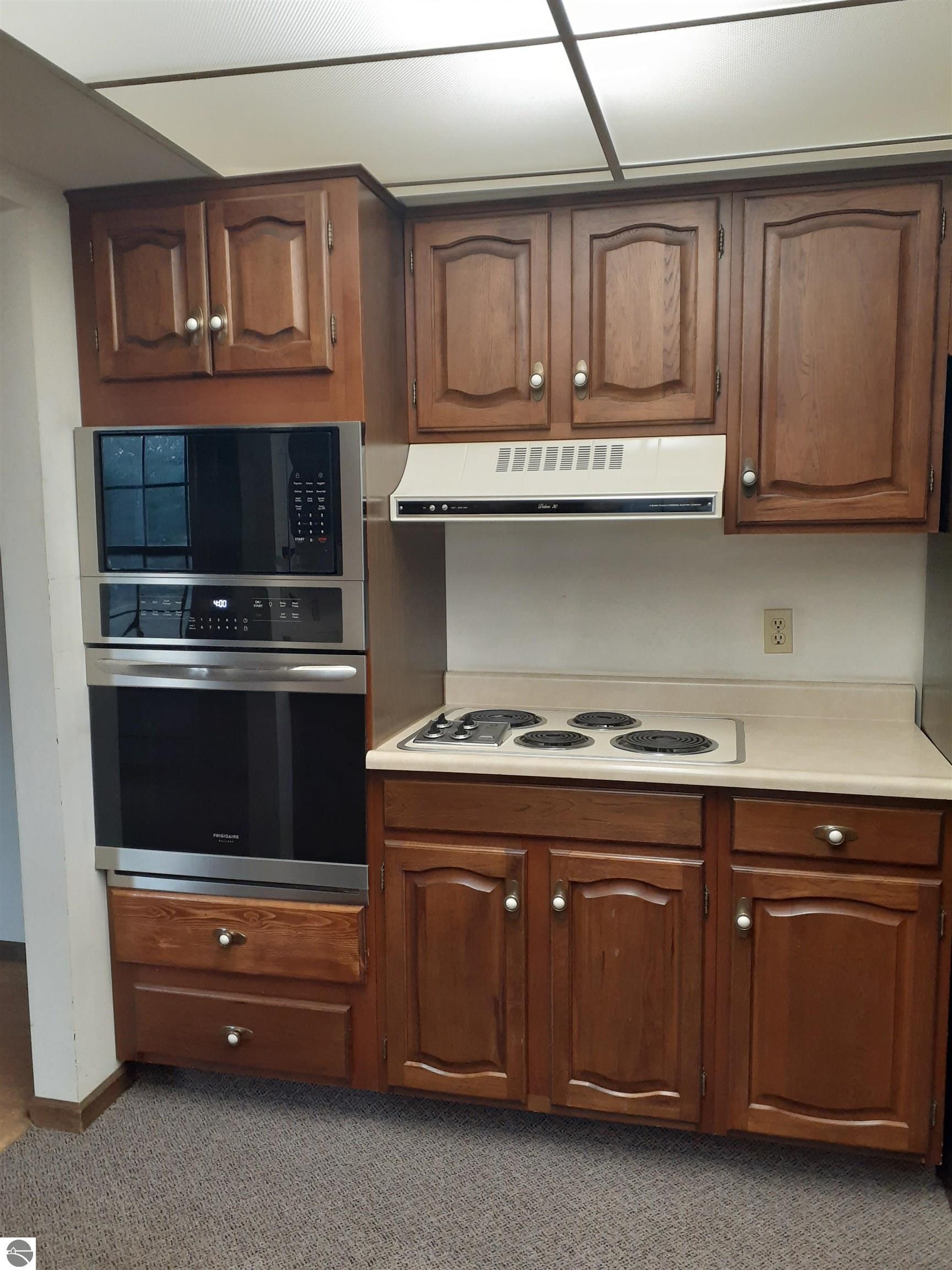 6960 Knollwood Court, Oscoda, MI 48750 — Photo 8