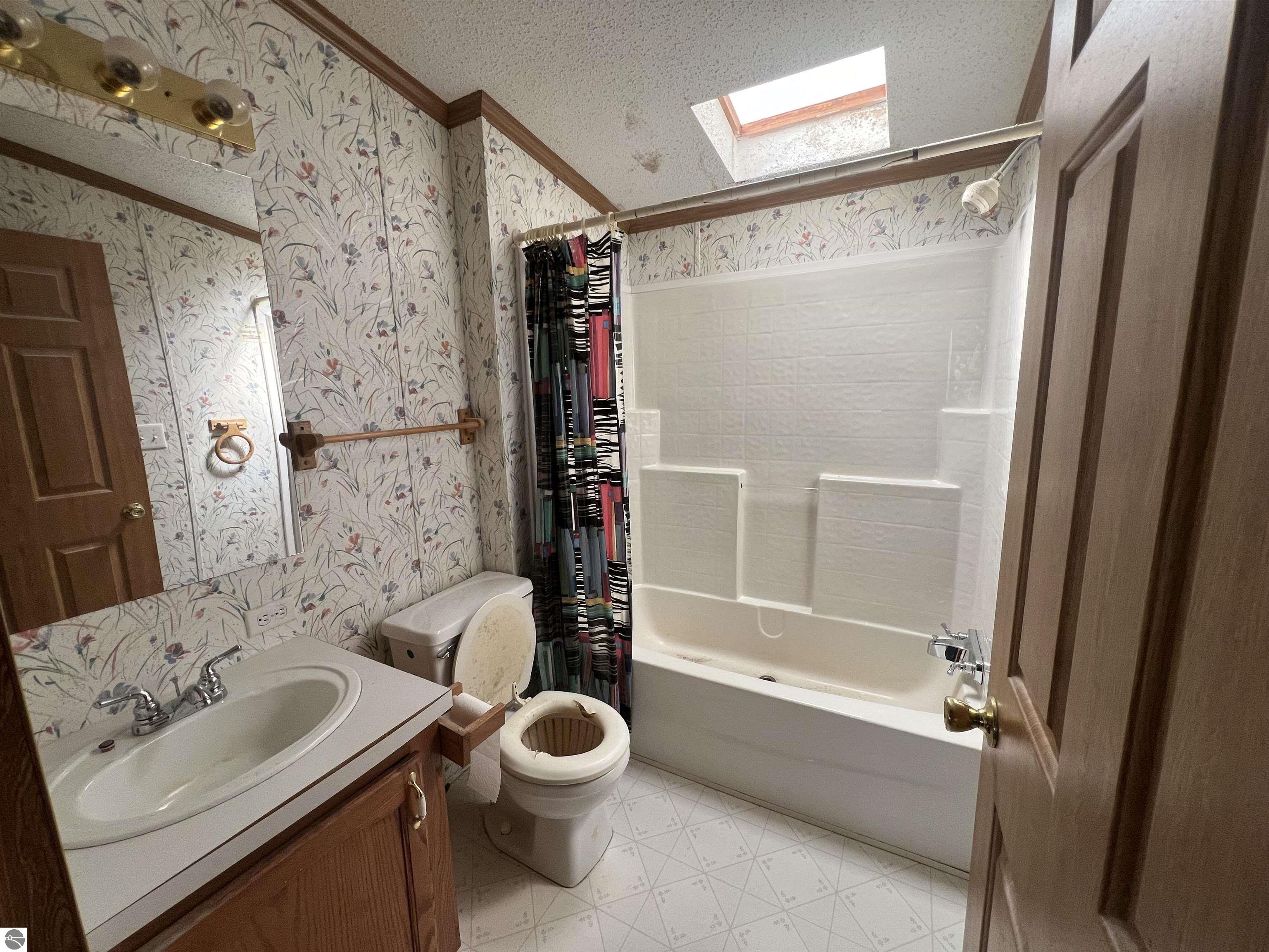 6664 Crystal, Johannesburg, MI 49751 — Photo 12