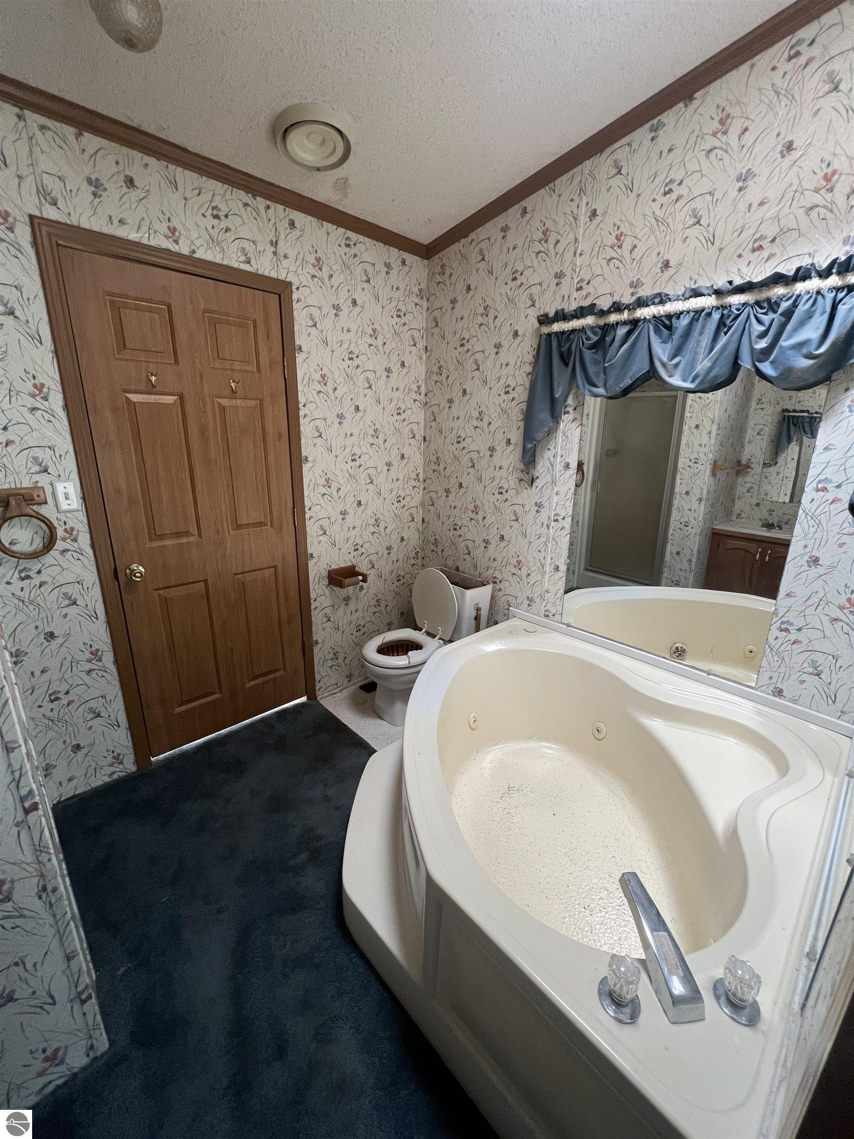 6664 Crystal, Johannesburg, MI 49751 — Photo 13