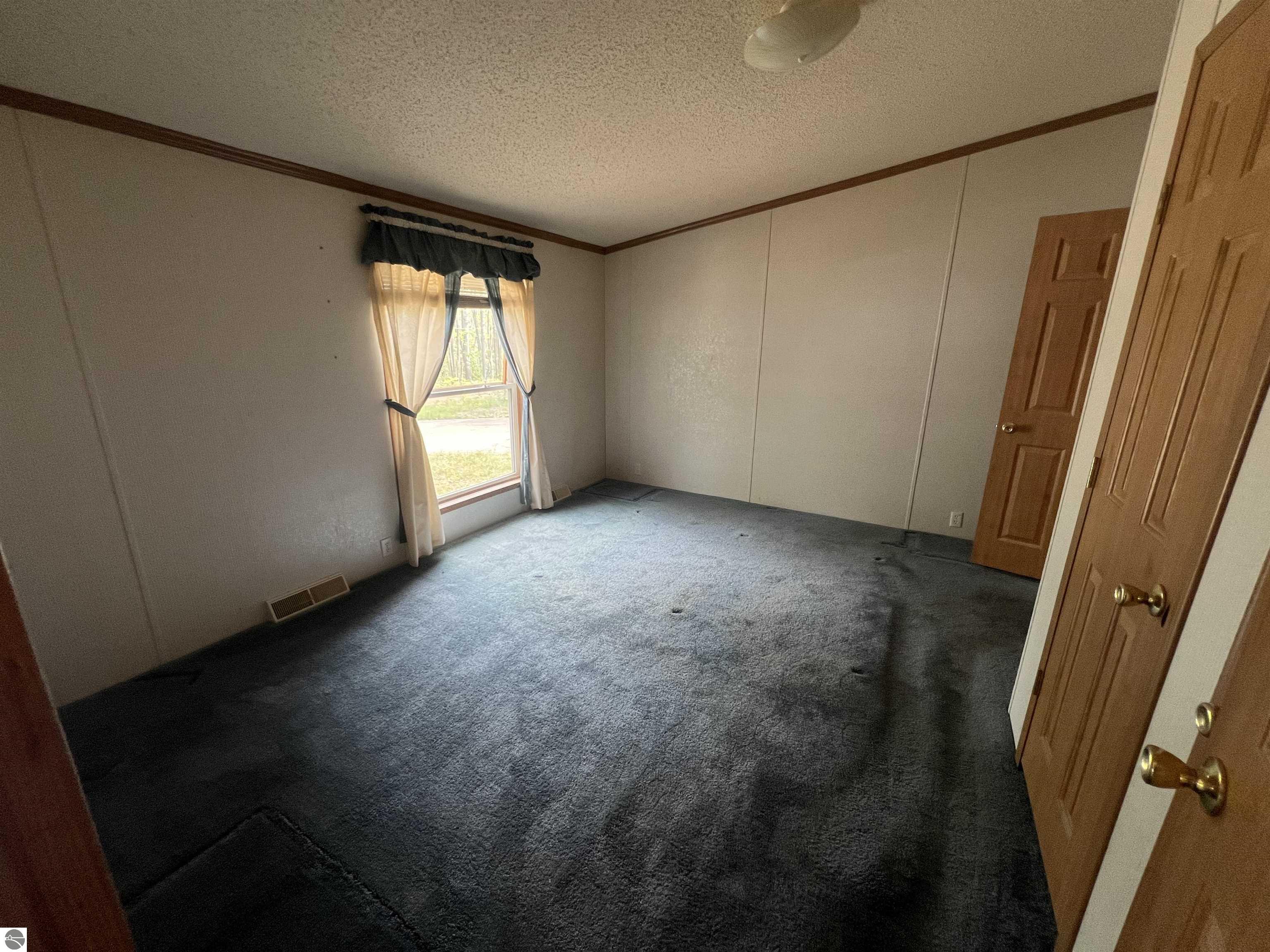 6664 Crystal, Johannesburg, MI 49751 — Photo 9