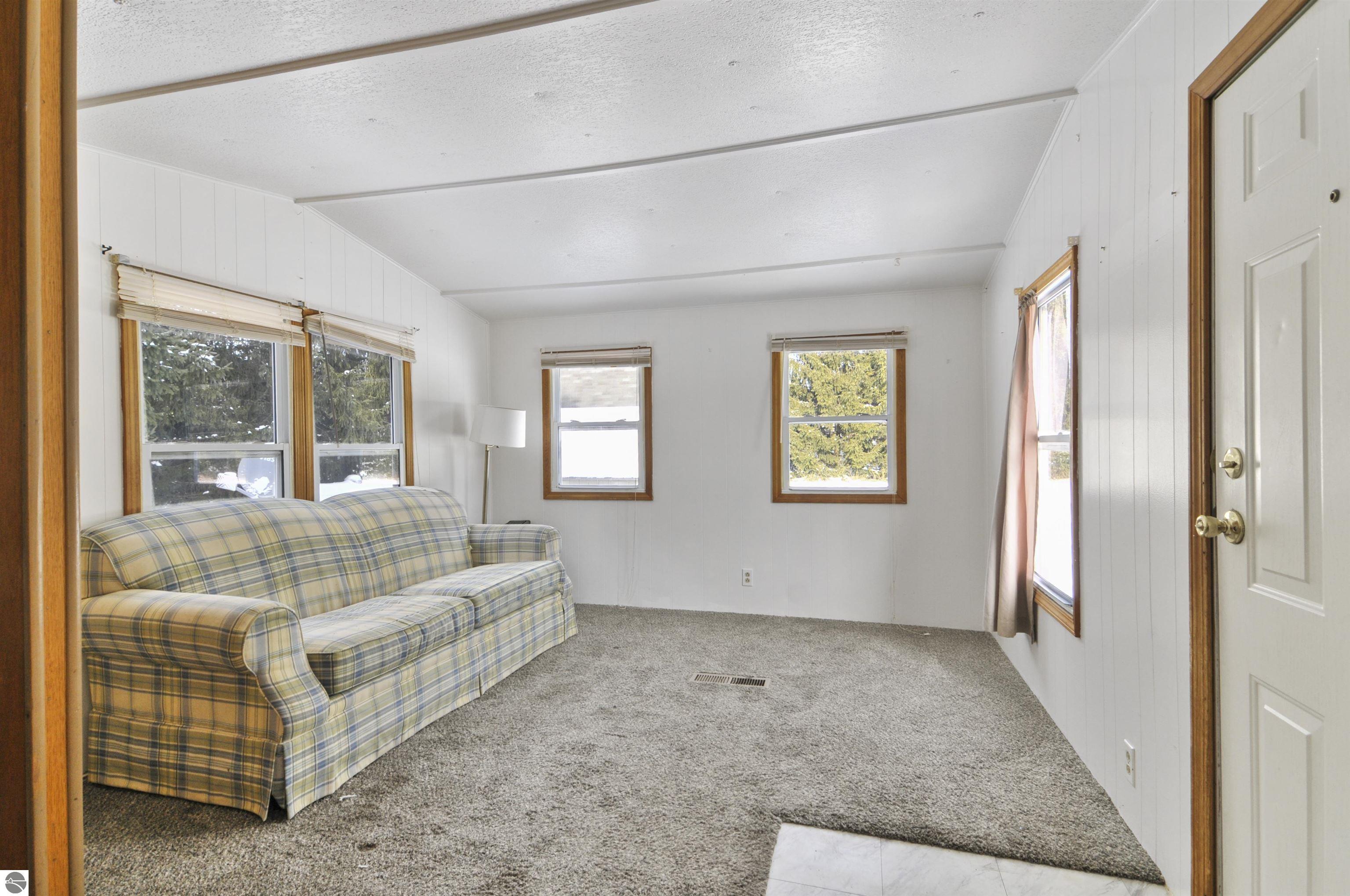 885 N 7 Mile Road, Lake City, MI 49651 — Photo 8