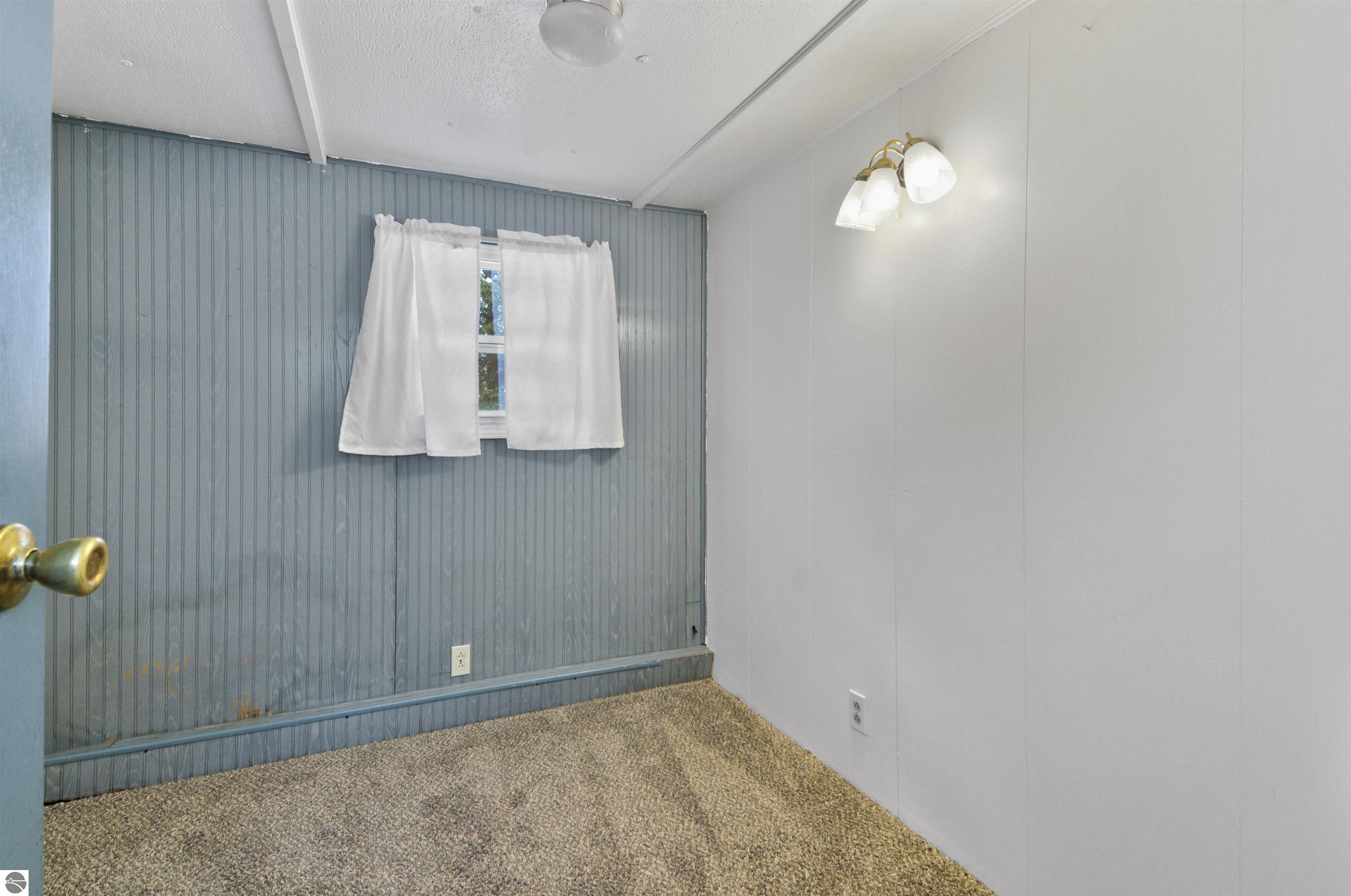 885 N 7 Mile Road, Lake City, MI 49651 — Photo 9