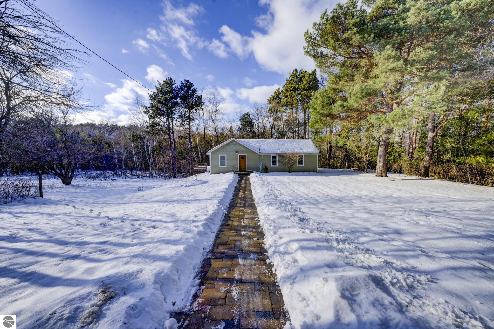 1550 S French Road, Lake Leelanau, MI 49653 — Photo 11